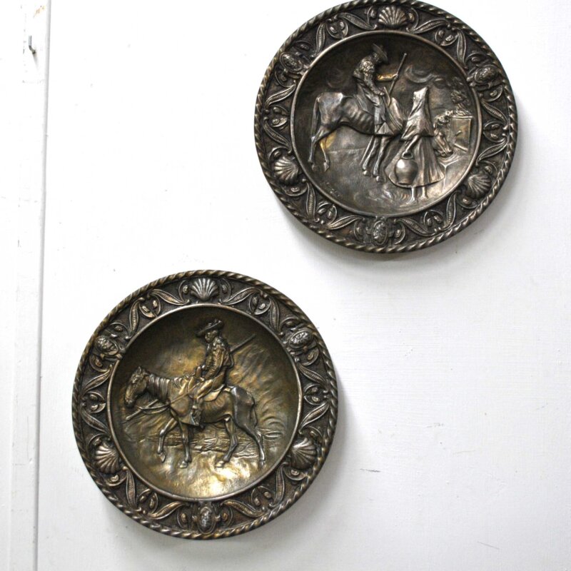 Pareja platos bronce macizo