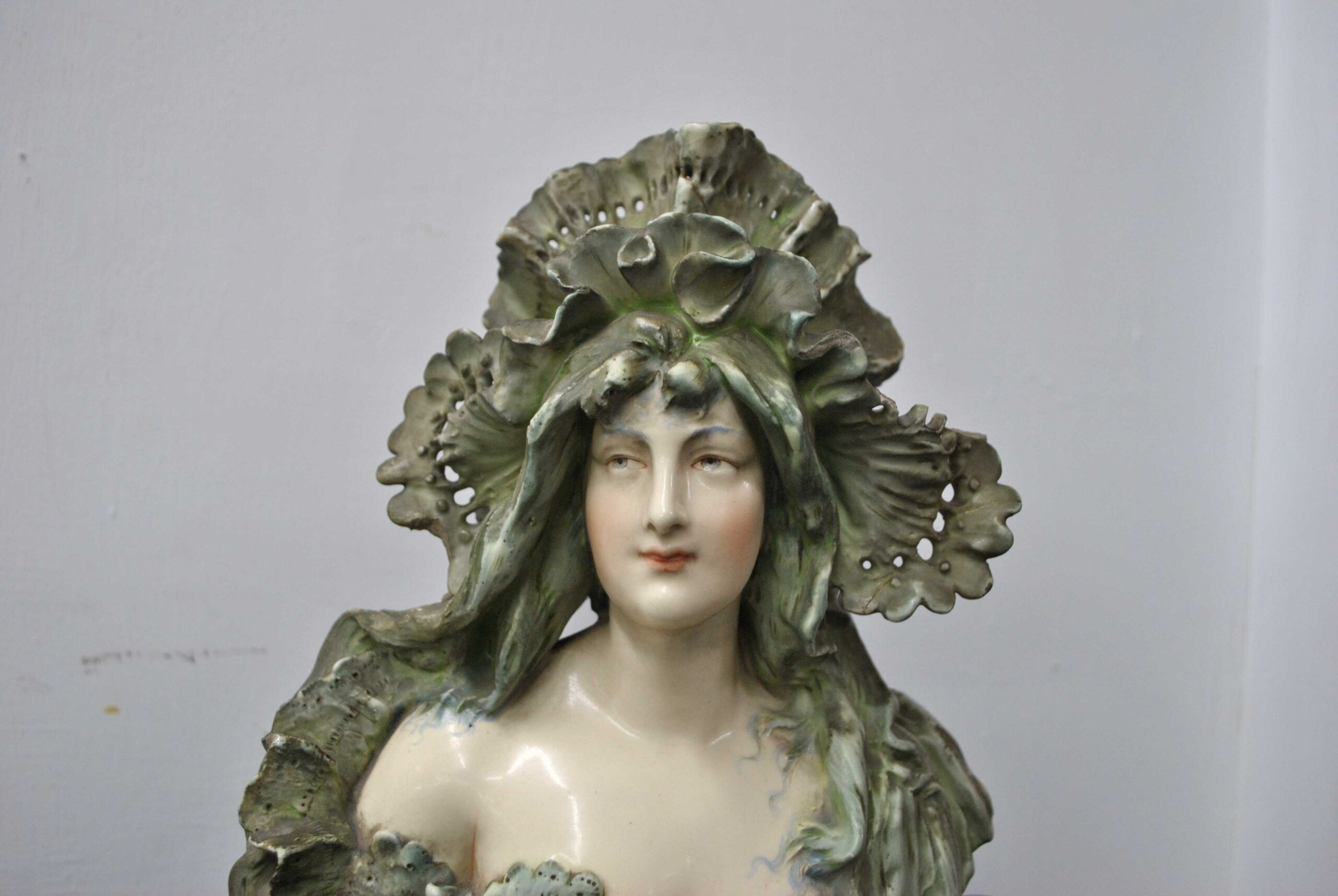 Busto dama modernista - Imagen 2