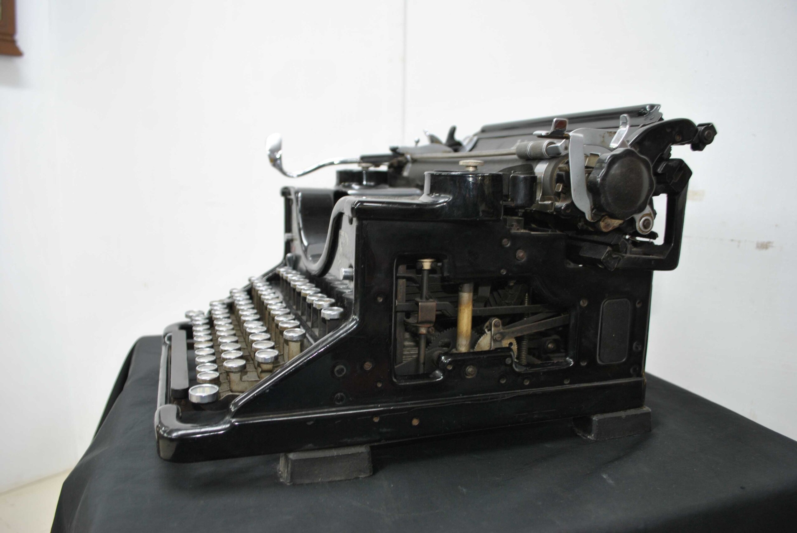 Máquina de escribir Hispano Olivetti - Imagen 4