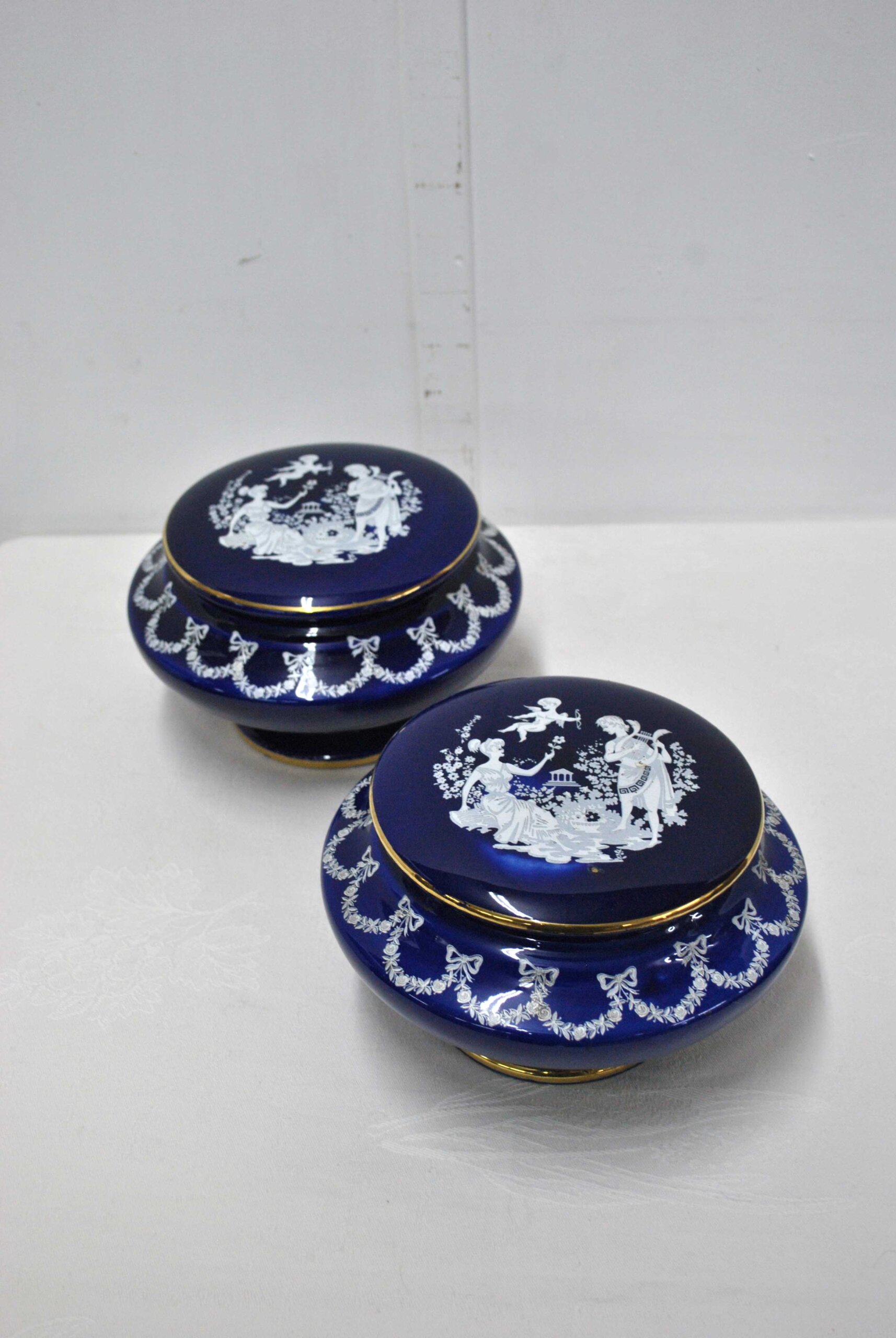 Pareja cajas o joyeros de porcelana - Imagen 4