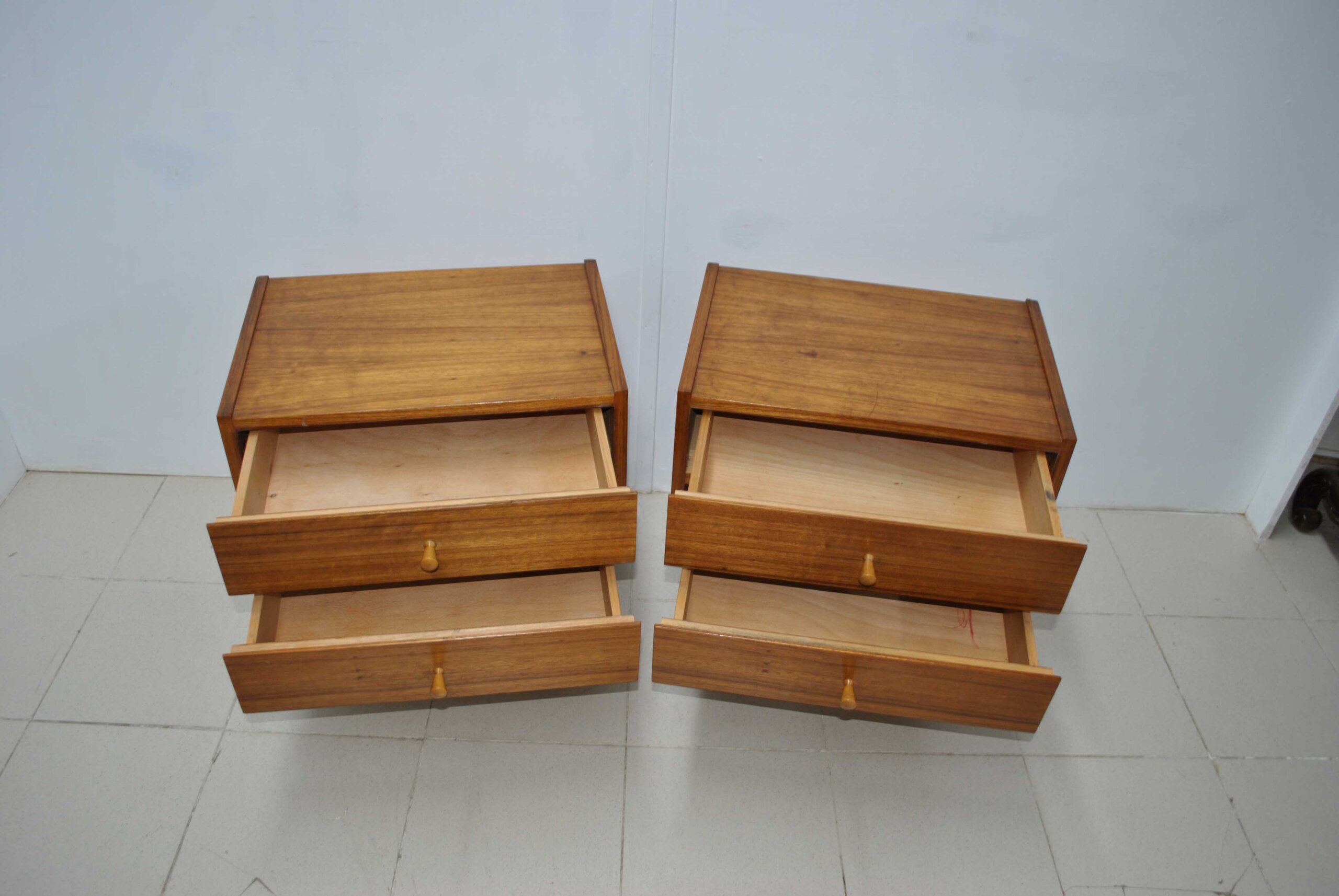 Mesitas vintage Mid Century - Imagen 4