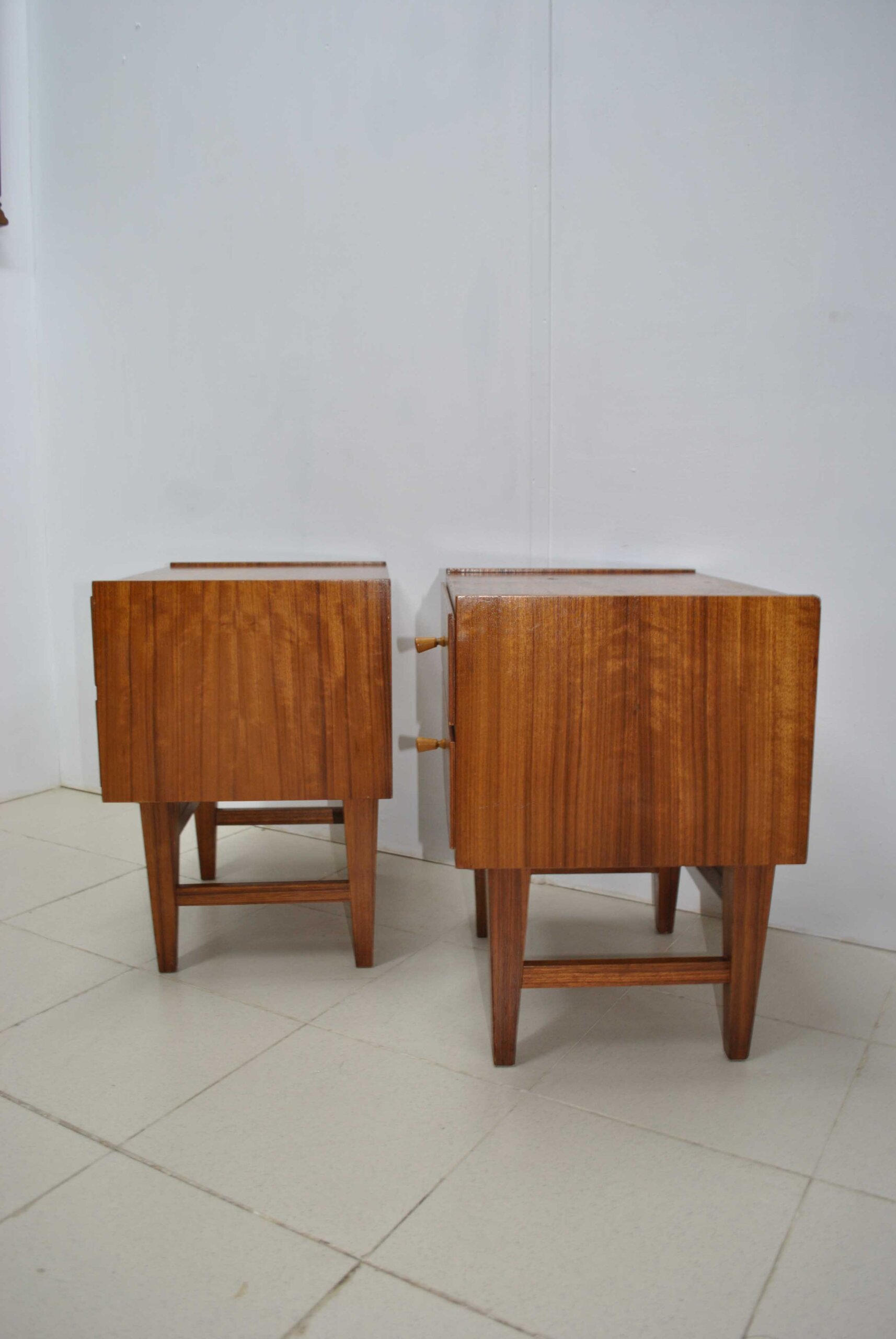 Mesitas vintage Mid Century - Imagen 6