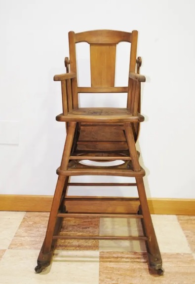 Trona antigua de madera - Imagen 5