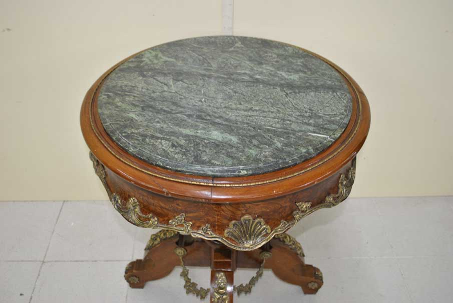 Mesa velador bronces y mármol - Imagen 3