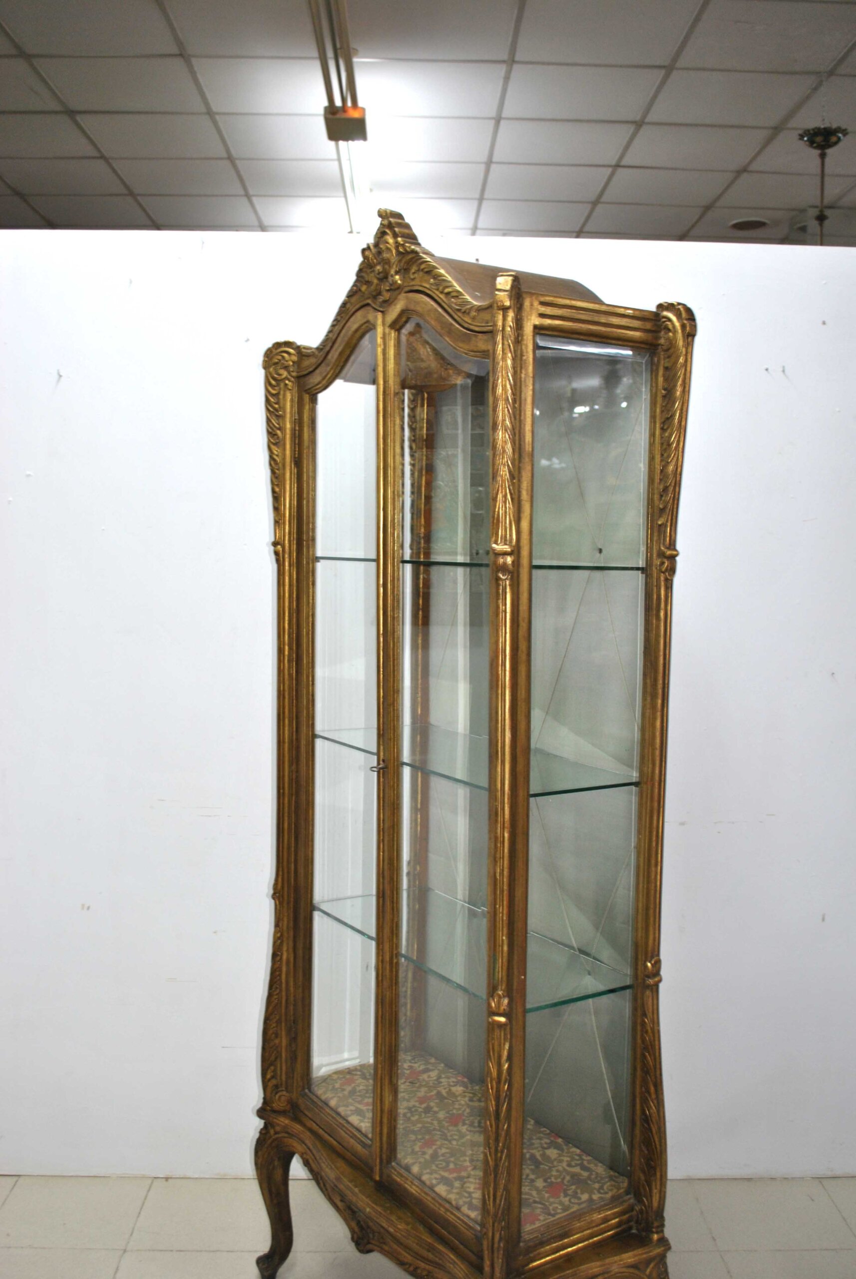 Vitrina Isabelina tallada oro - Imagen 9