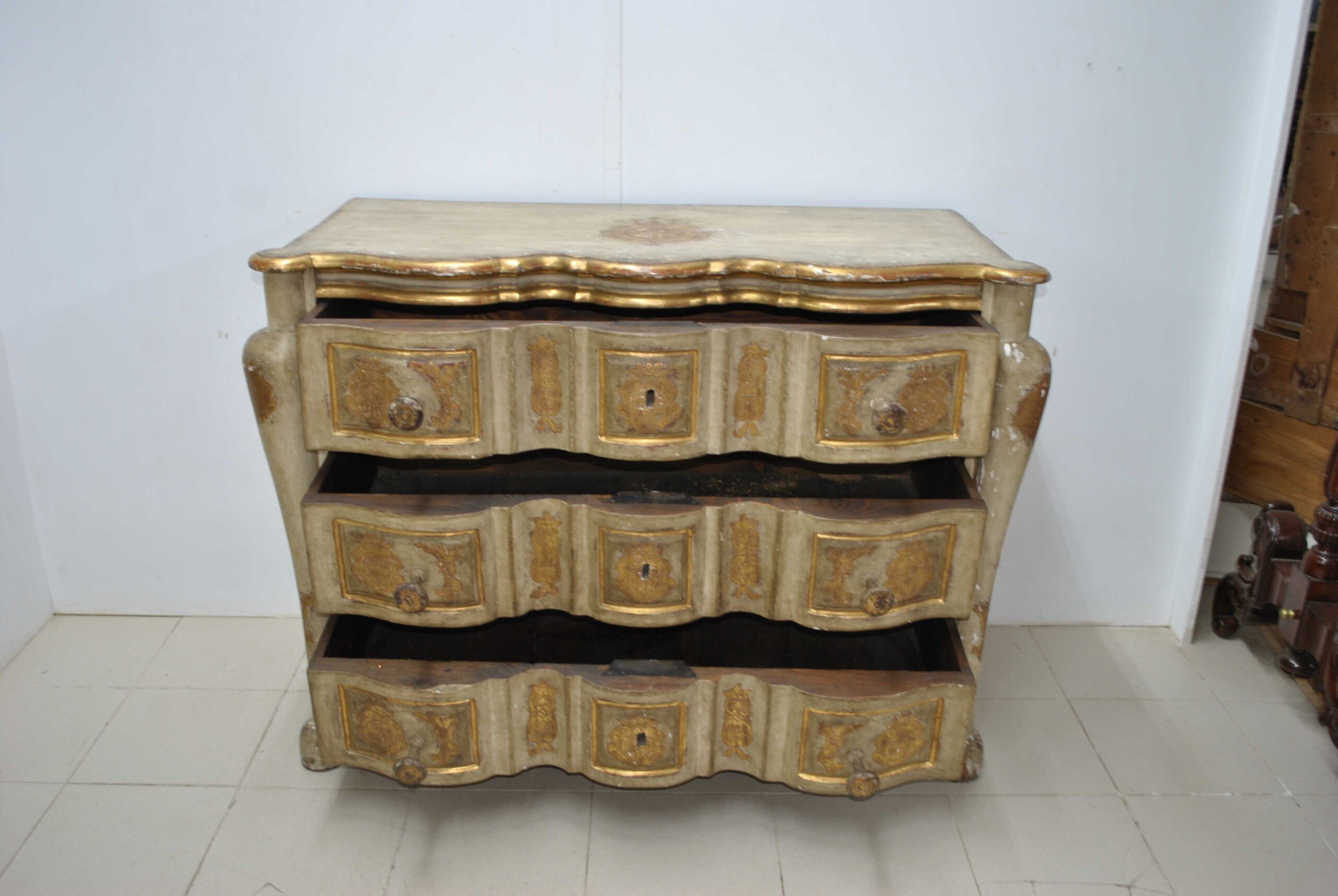 Cómoda S.XVIII madera policromada - Imagen 13