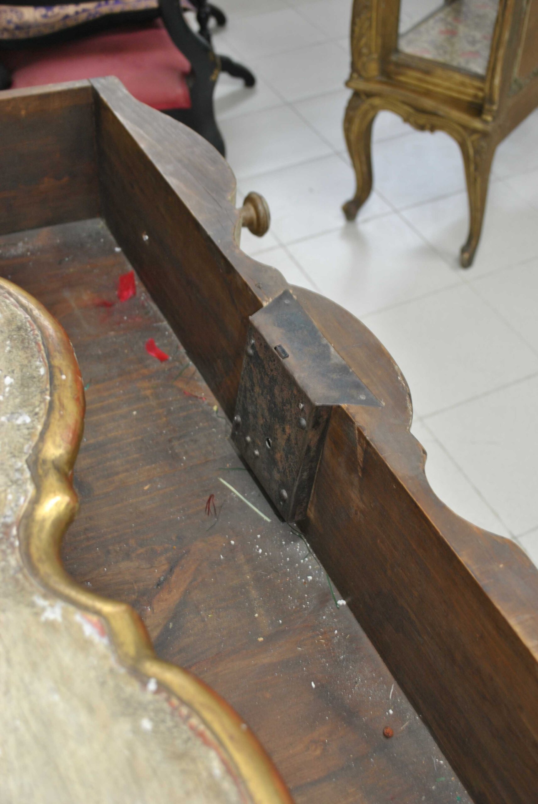 Cómoda S.XVIII madera policromada - Imagen 15