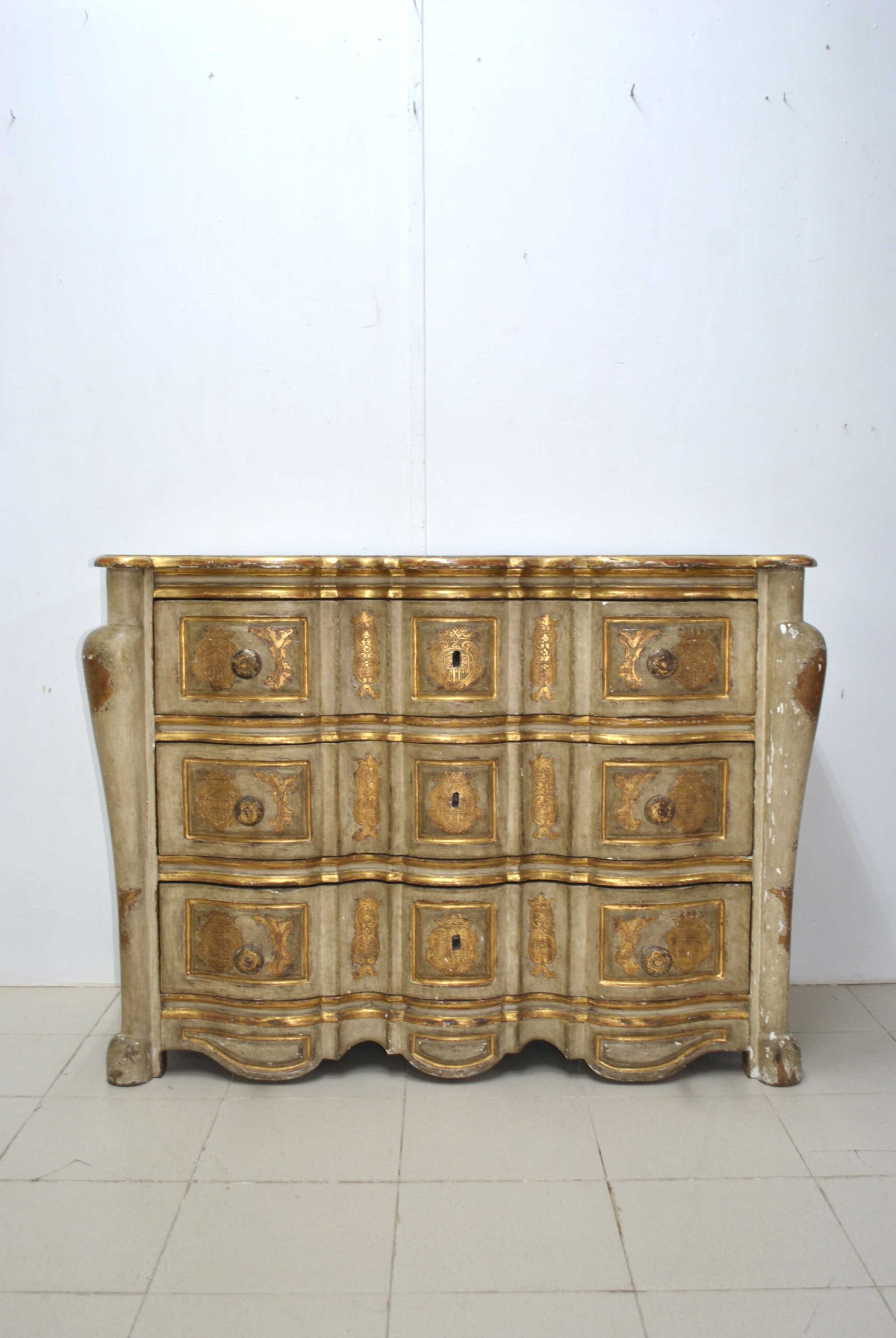 Cómoda S.XVIII madera policromada - Imagen 3