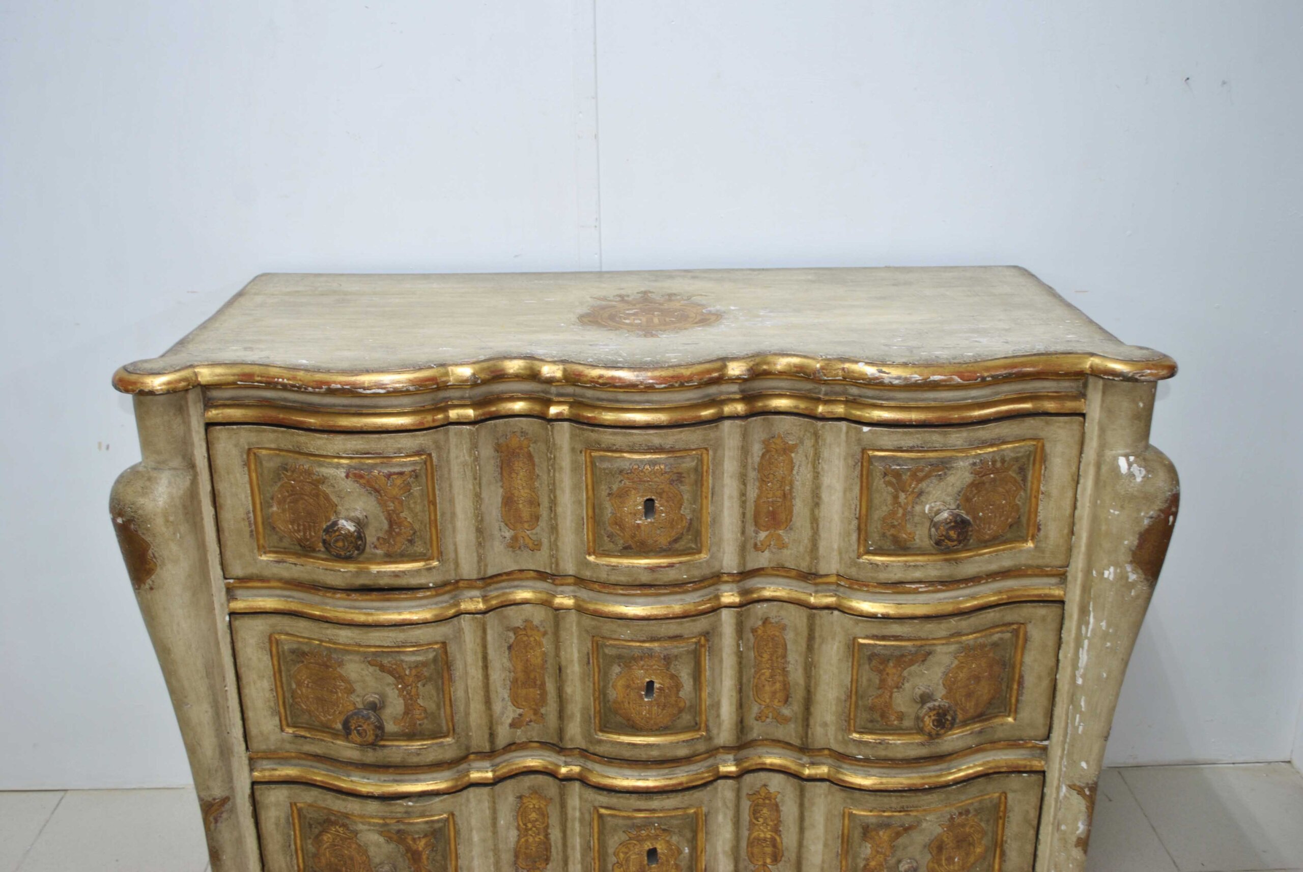 Cómoda S.XVIII madera policromada - Imagen 4