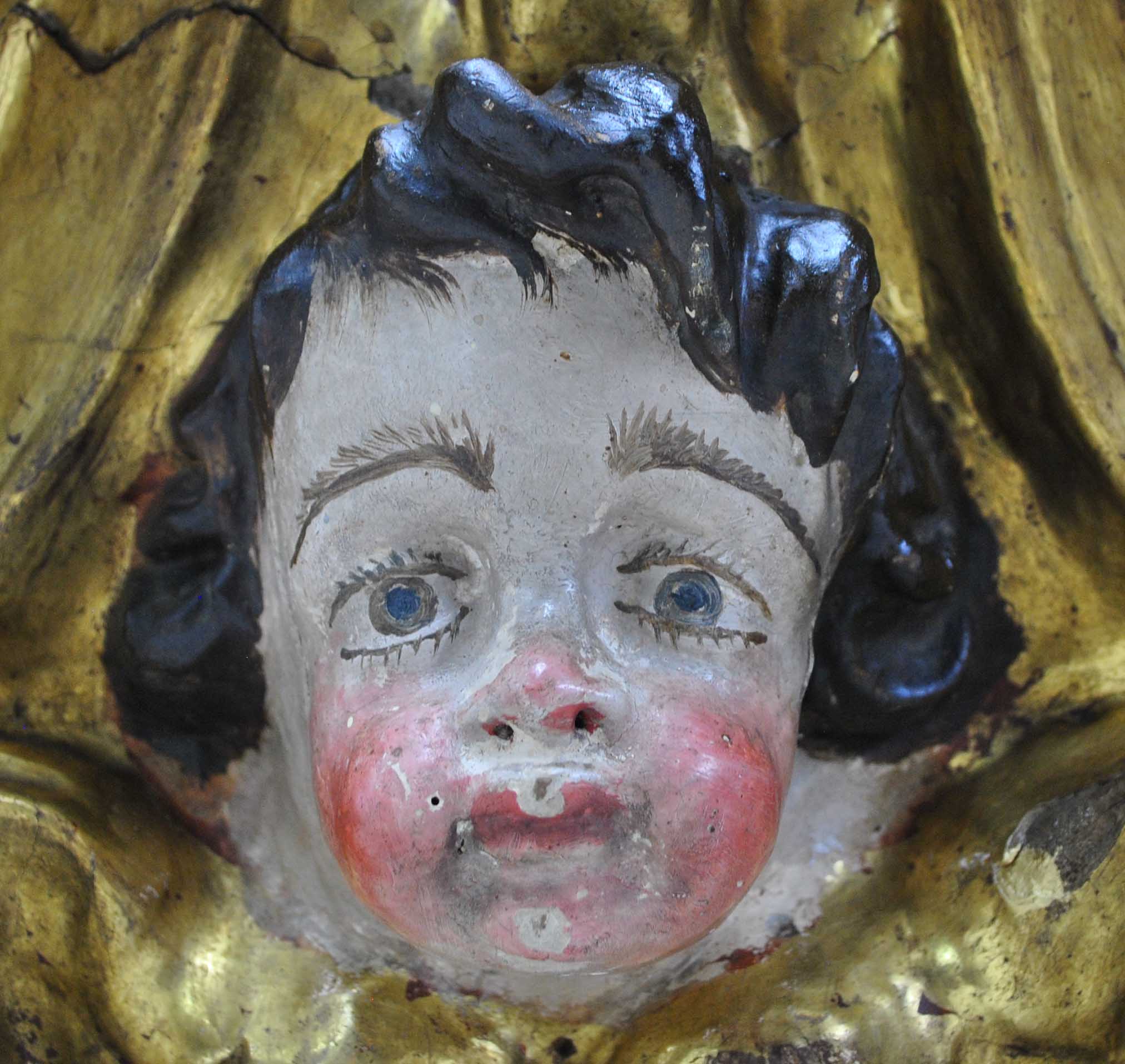 Fragmento tallado angelito querubín - Imagen 8