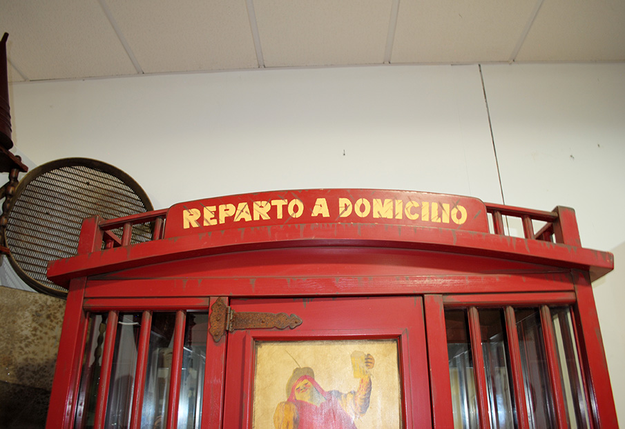 Carro antiguo de reparto Cruzcampo - Imagen 2