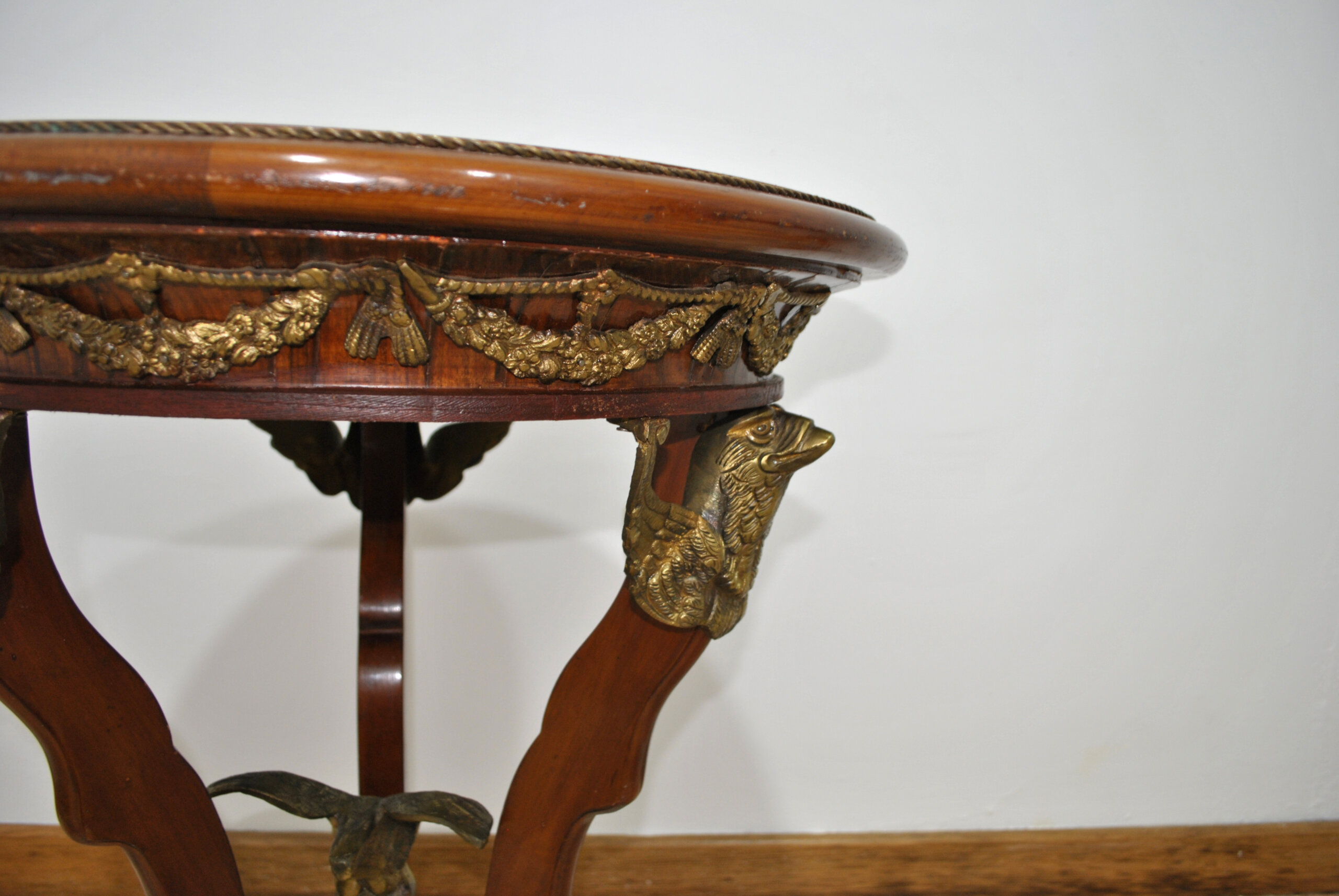 Mesa velador estilo Imperio - Imagen 10