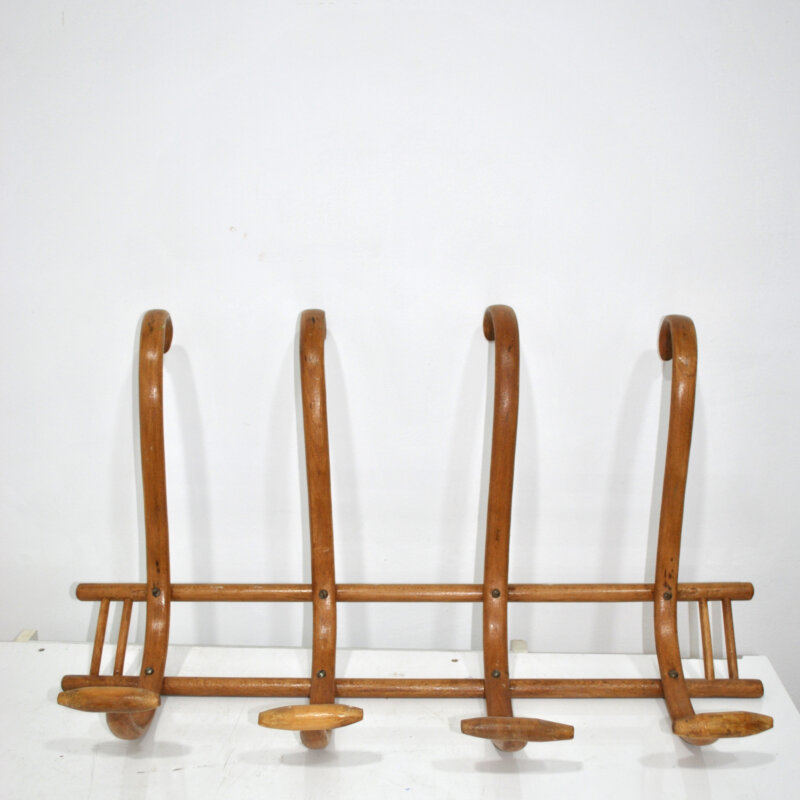 Perchero de pared tipo Thonet