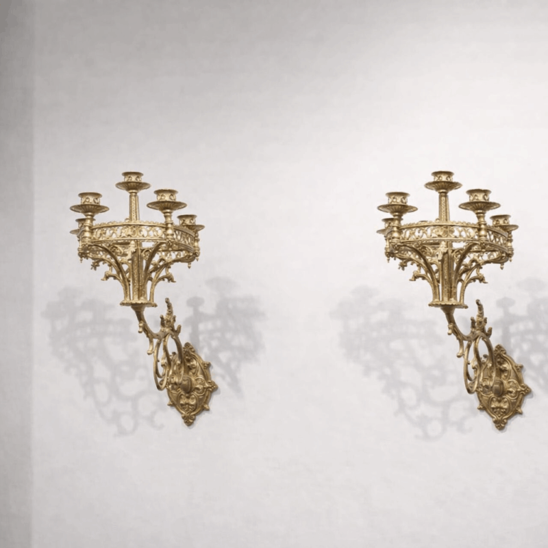Candelabros góticos de pared