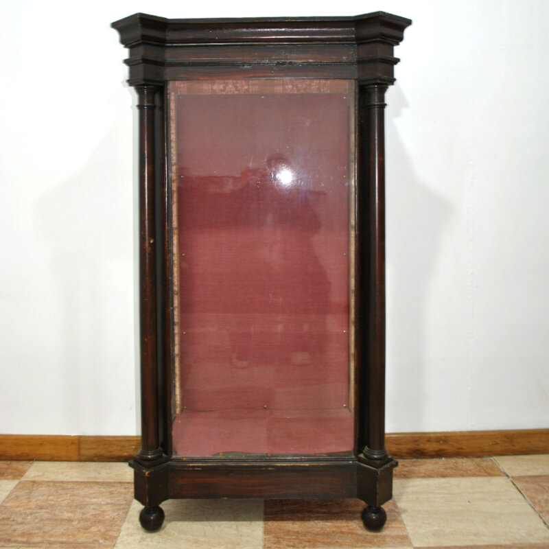 Capilla hornacina de caoba