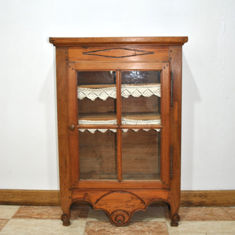 Alacena o vitrina antigua madera
