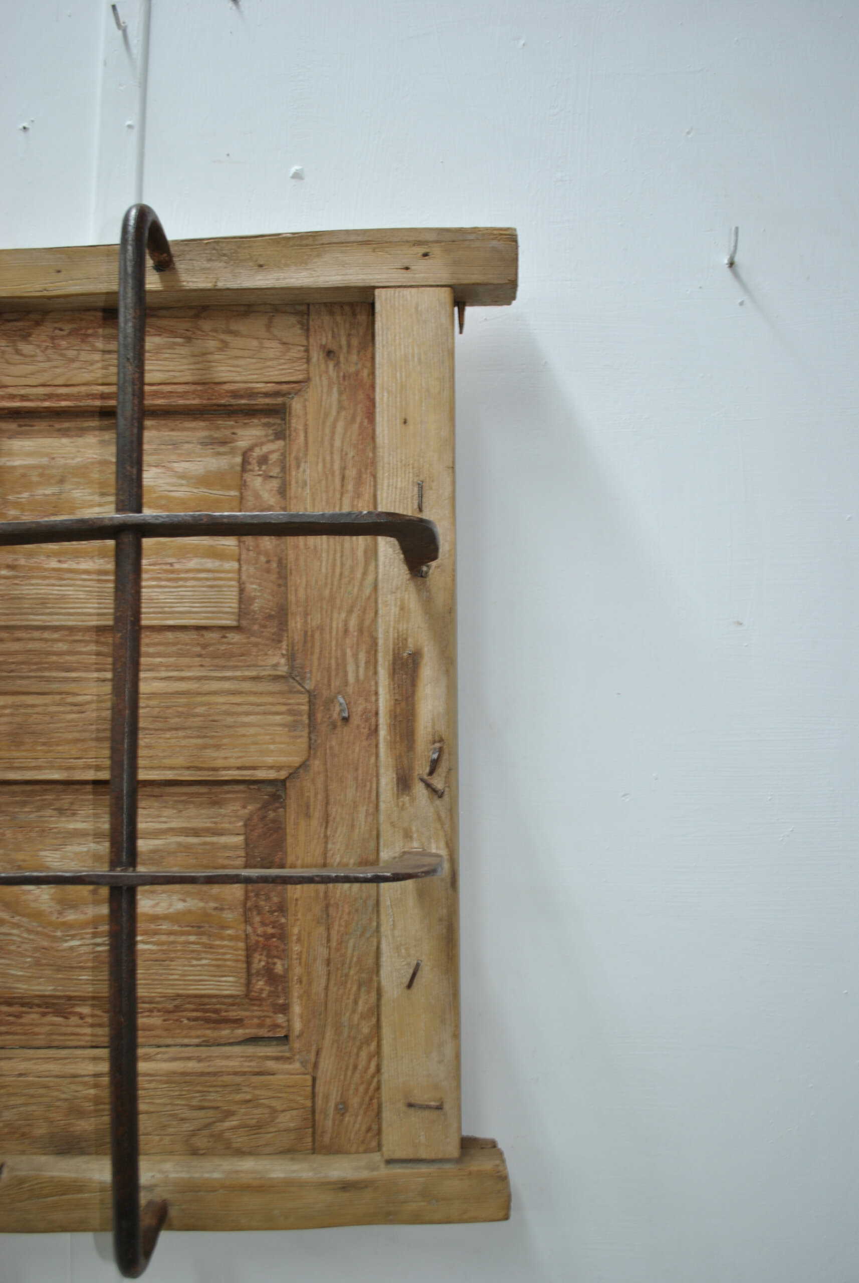 Ventana antigua madera y reja hierro - Imagen 4