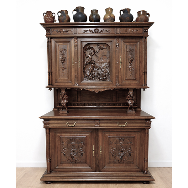 Trinchero aparador madera tallada