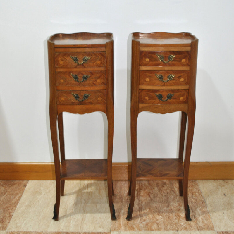 Pareja mesillas Luis XV marquetería floral