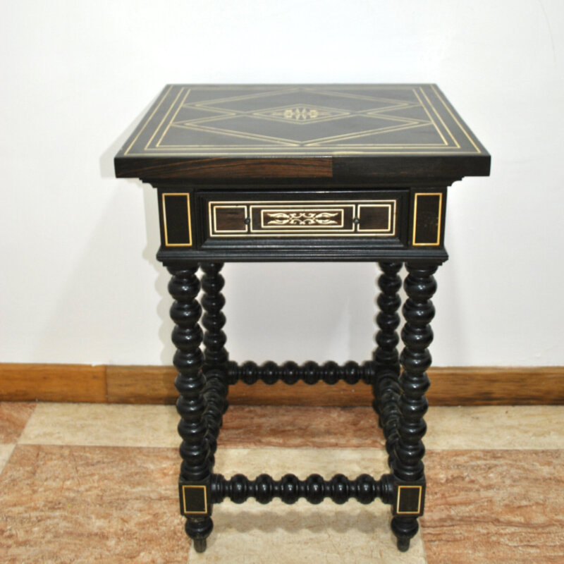 Mesa auxiliar ebonizada Napoleón III