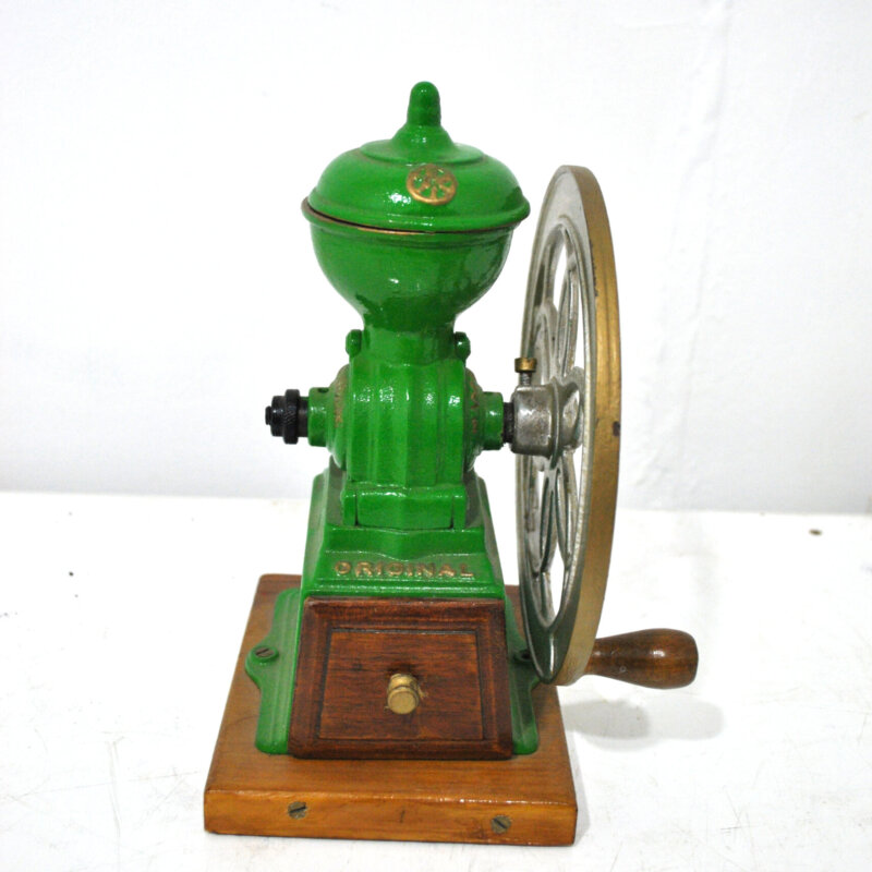 Molinillo de café antiguo pintado verde