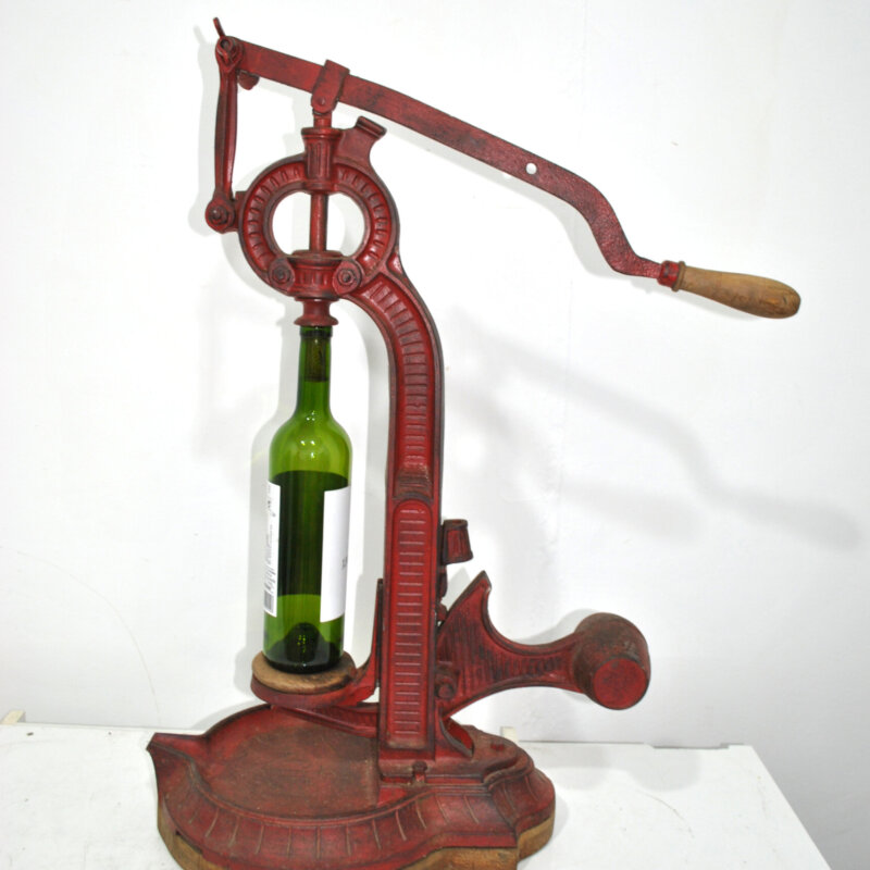 Antiguo encorchador de botellas de hierro fundido