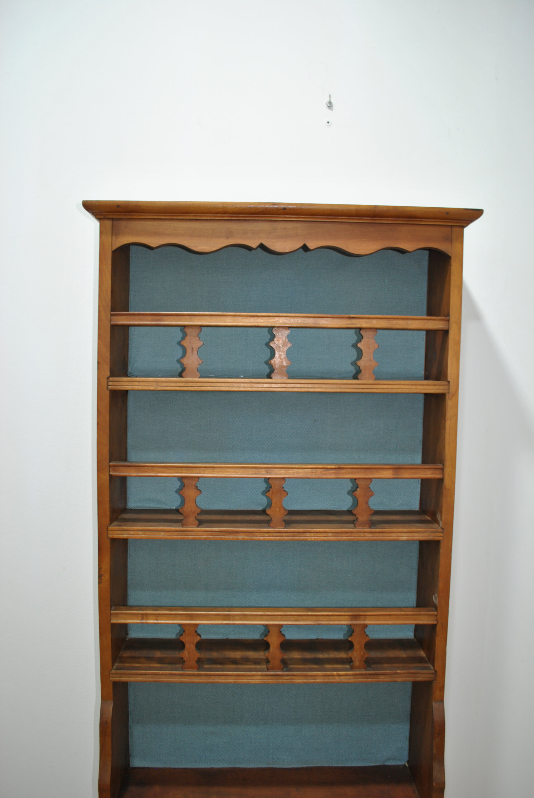Mueble platero rústico de madera con cajón - Imagen 3