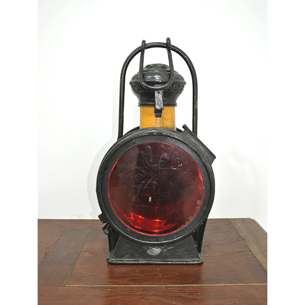 Farol ferroviario de señalización con cristal rojo