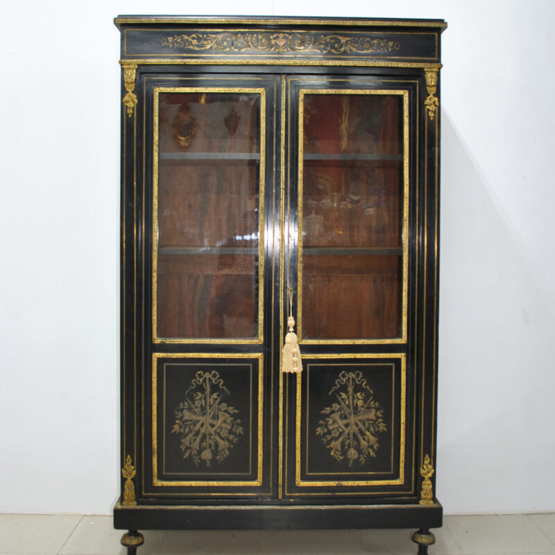 Vitrina antigua Napoleón III