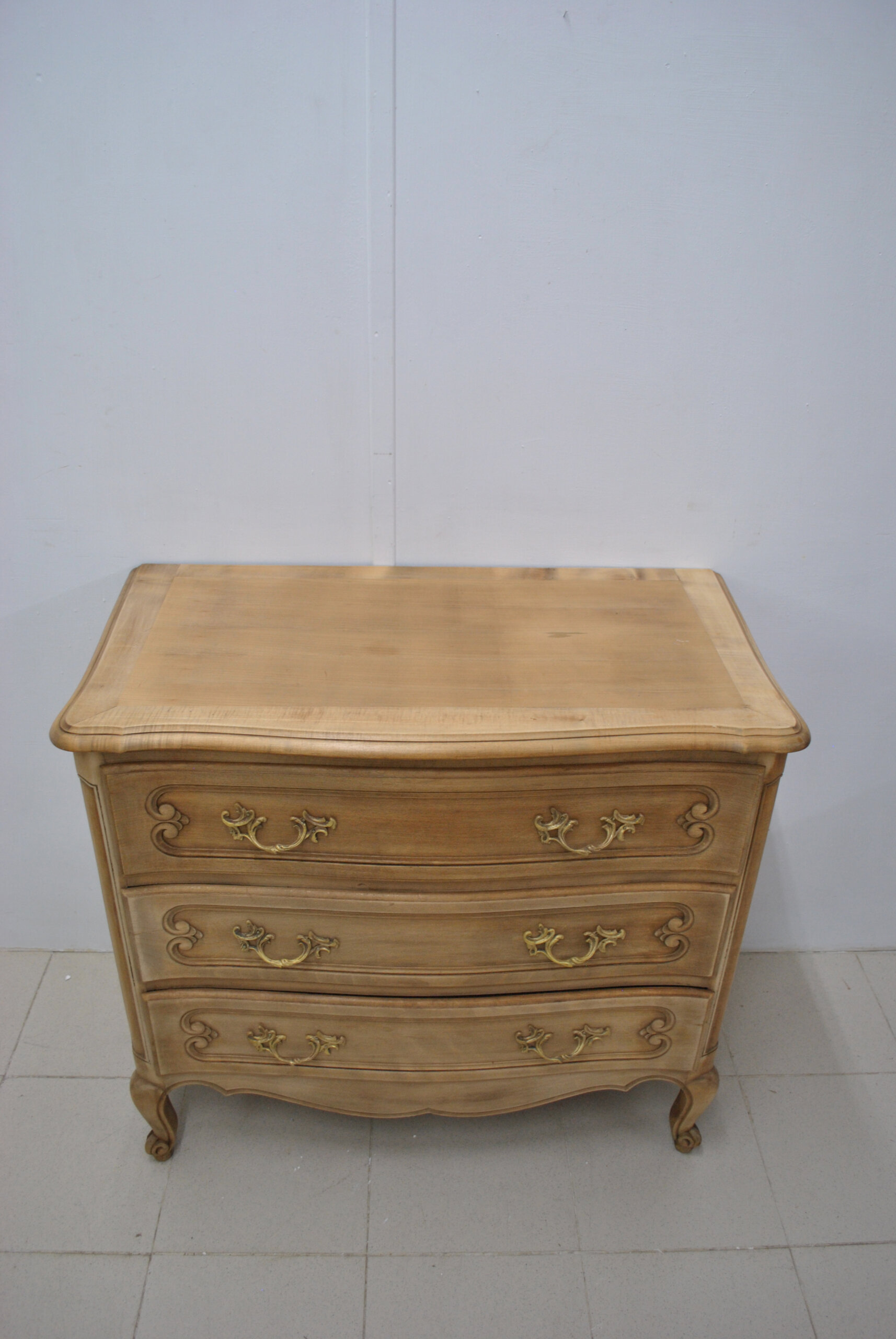 Cómoda antigua madera lavada - Imagen 2
