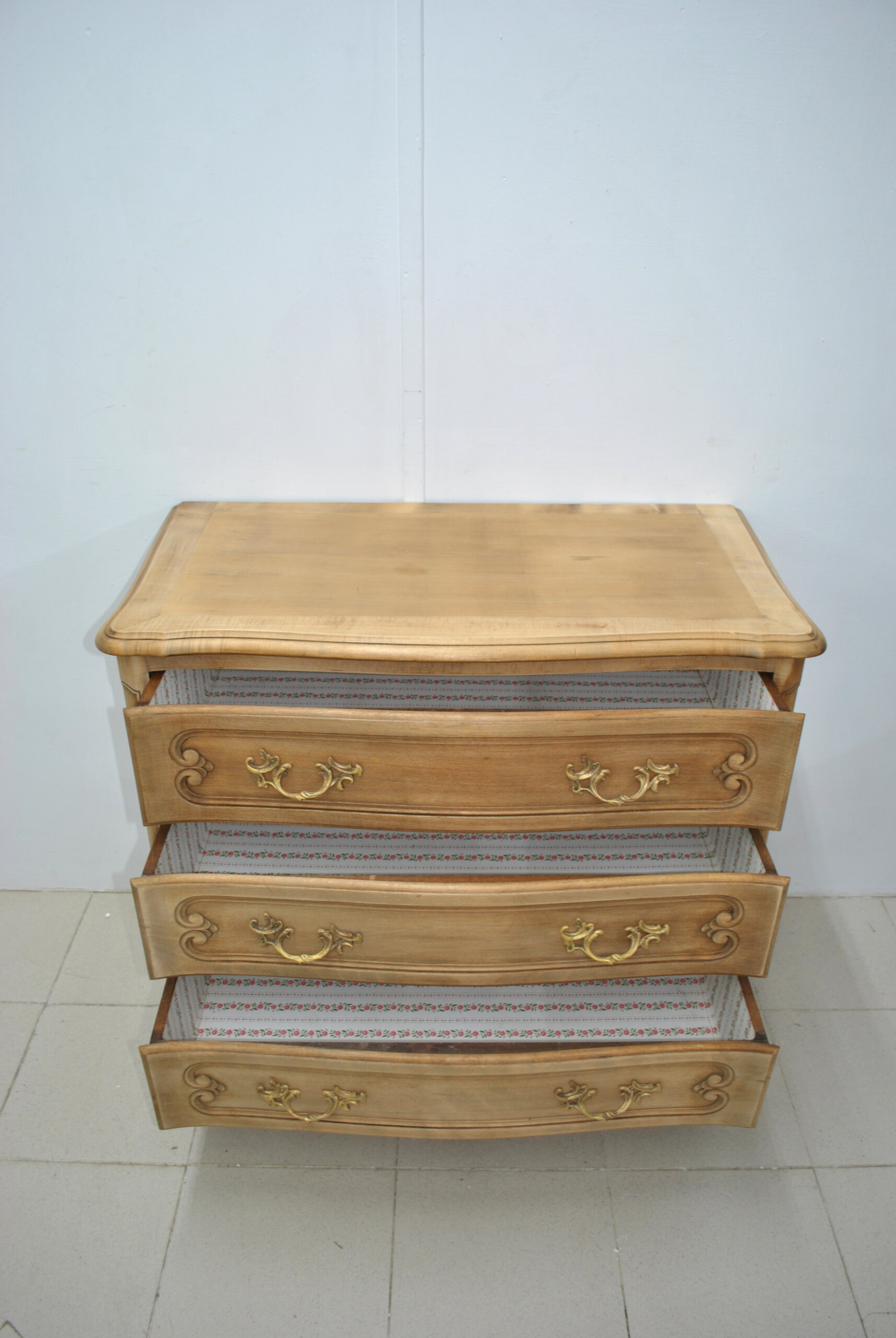 Cómoda antigua madera lavada - Imagen 7