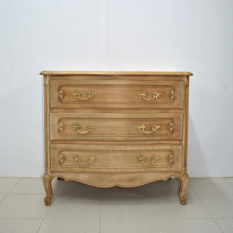 Cómoda antigua madera lavada