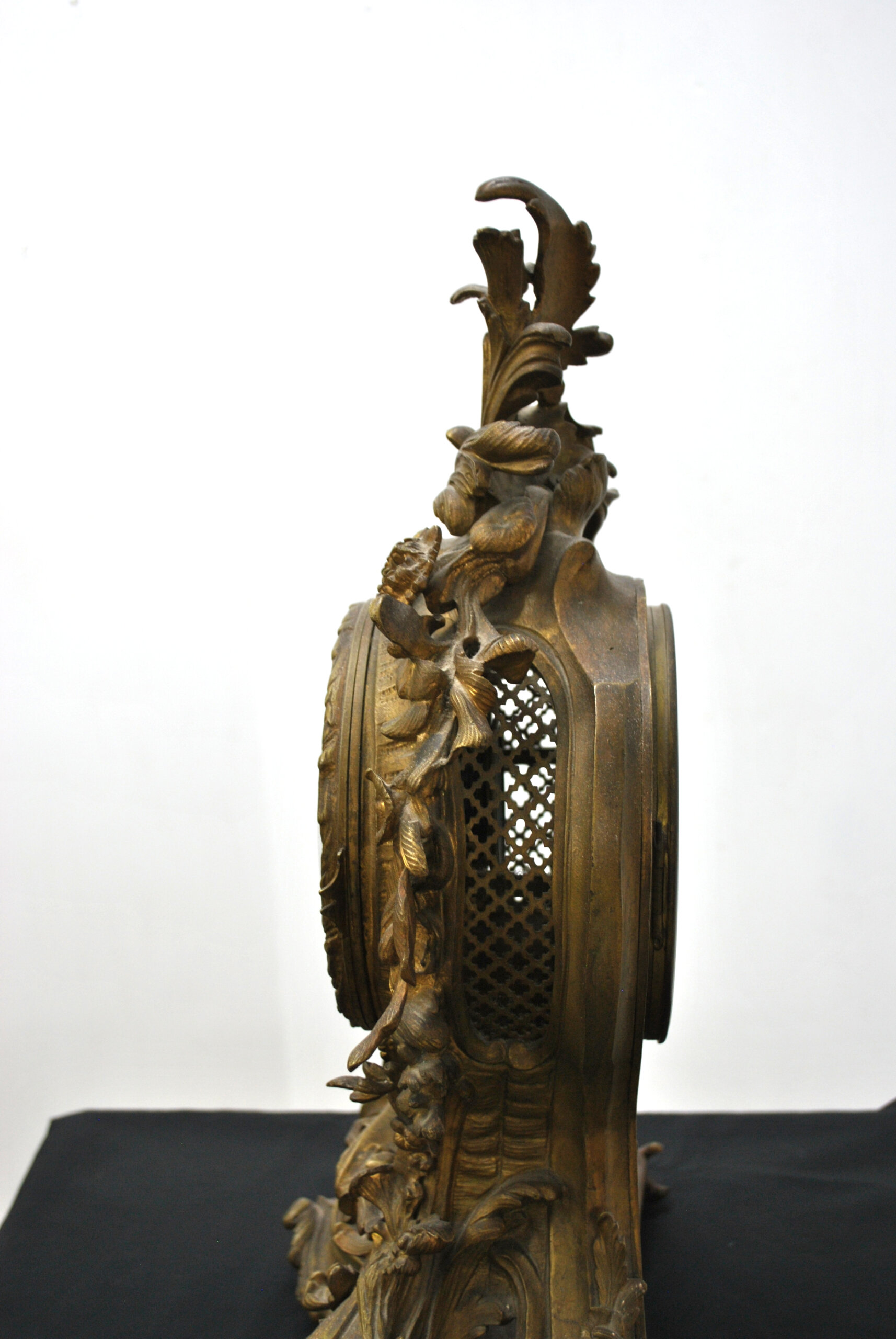 Reloj bronce Luis XV decoración floral - Imagen 7