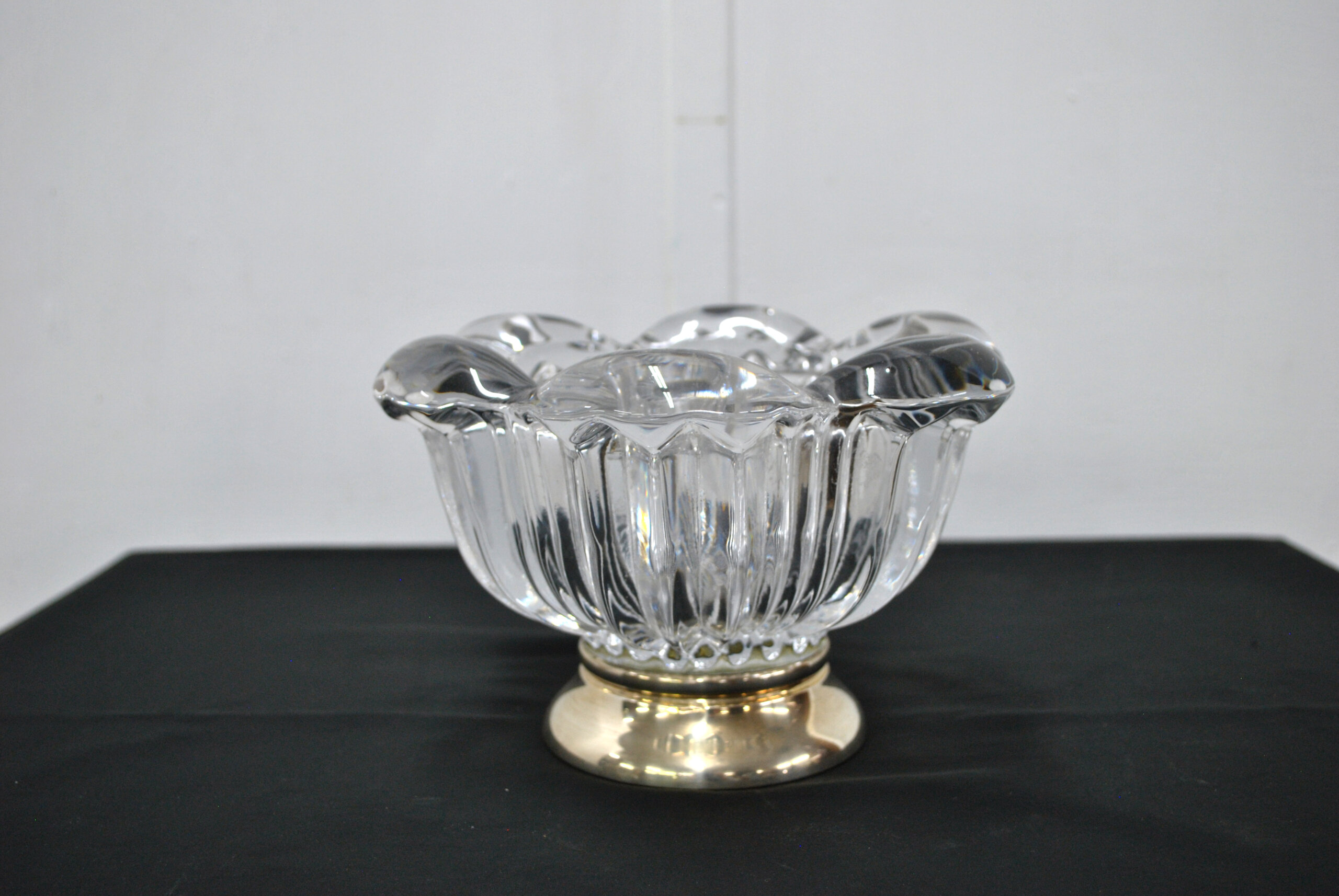 Centro florero antiguo de cristal tallado - Imagen 4