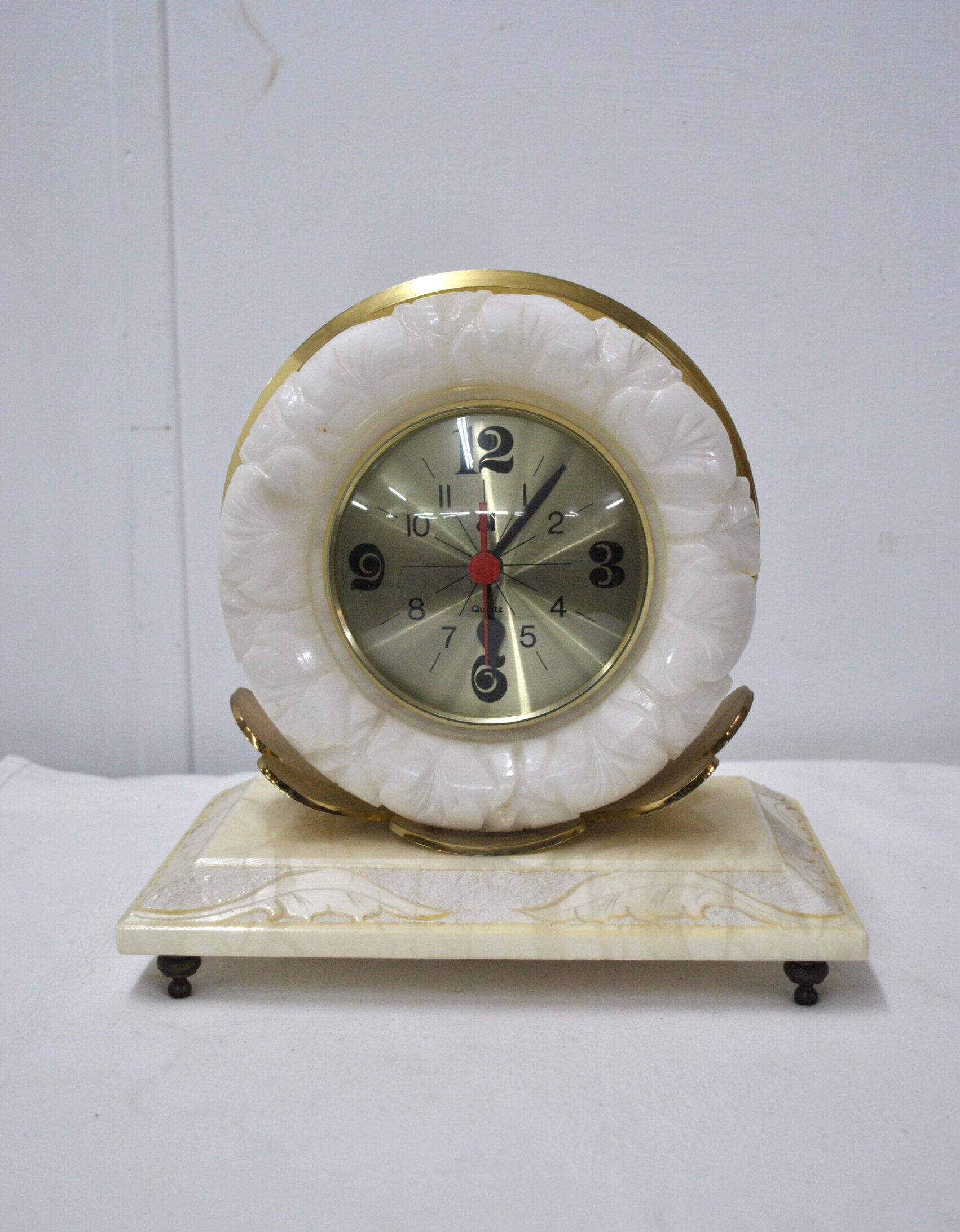 Reloj de mesa alabastro