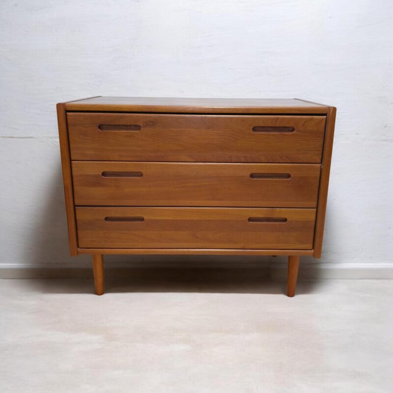 Cómoda danesa Mid century