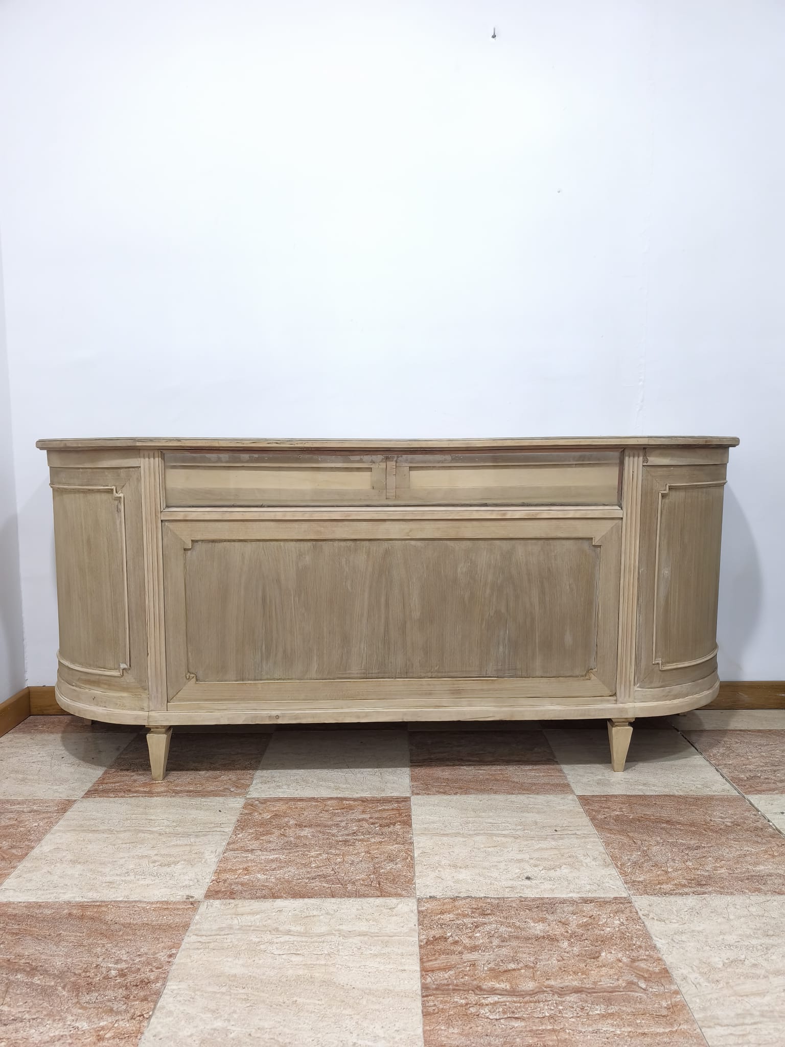 Mostrador comercial antiguo de madera