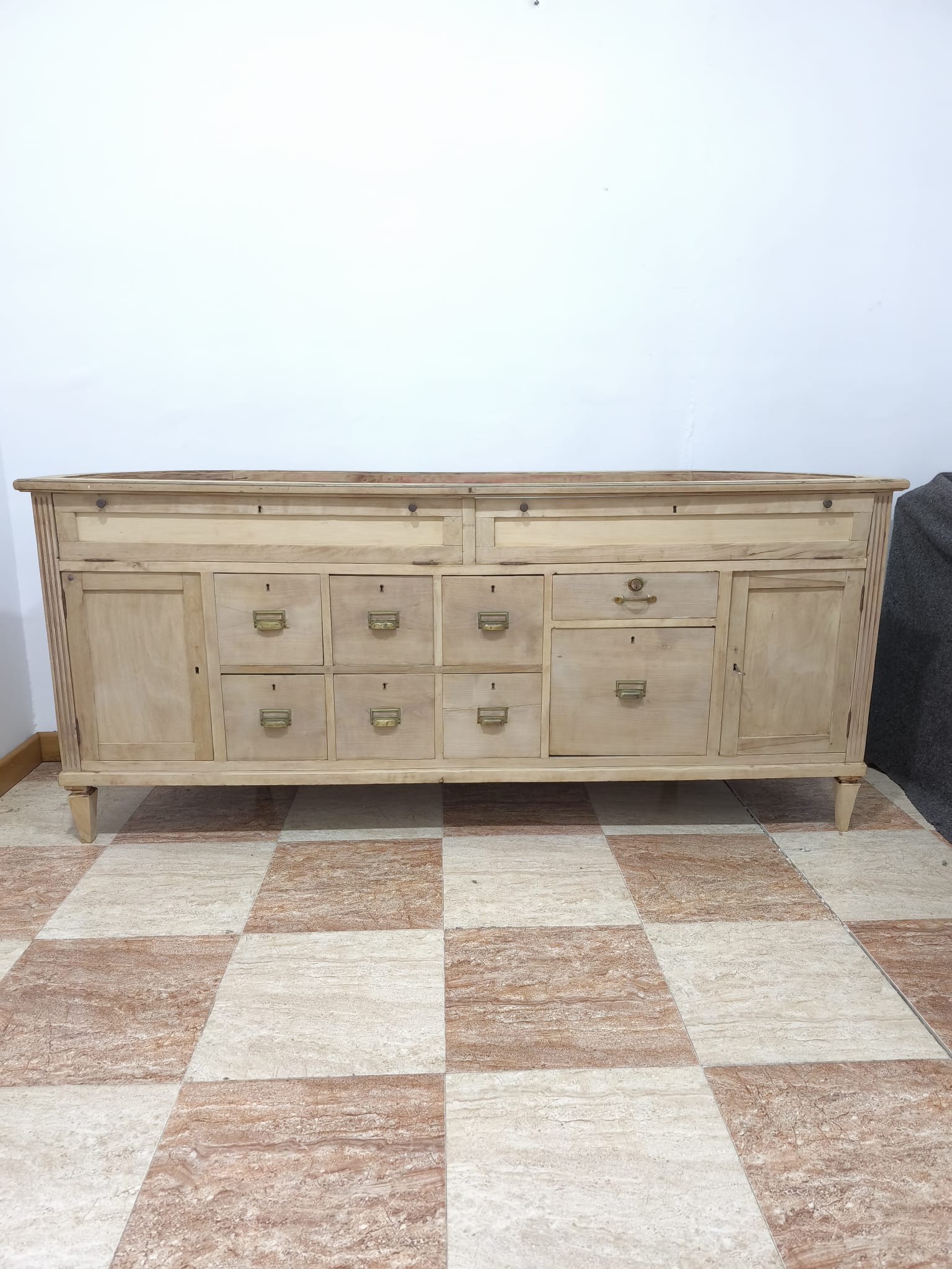 Mostrador comercial antiguo de madera - Imagen 8