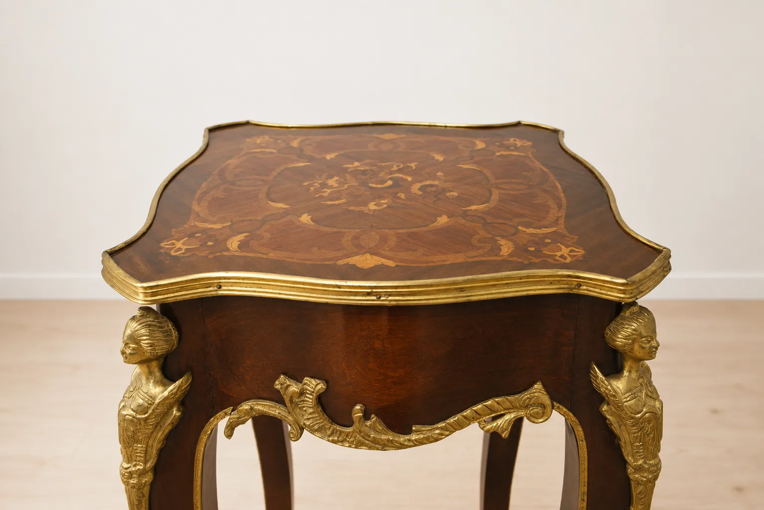 Pedestal madera y aplicaciones bronce - Imagen 6