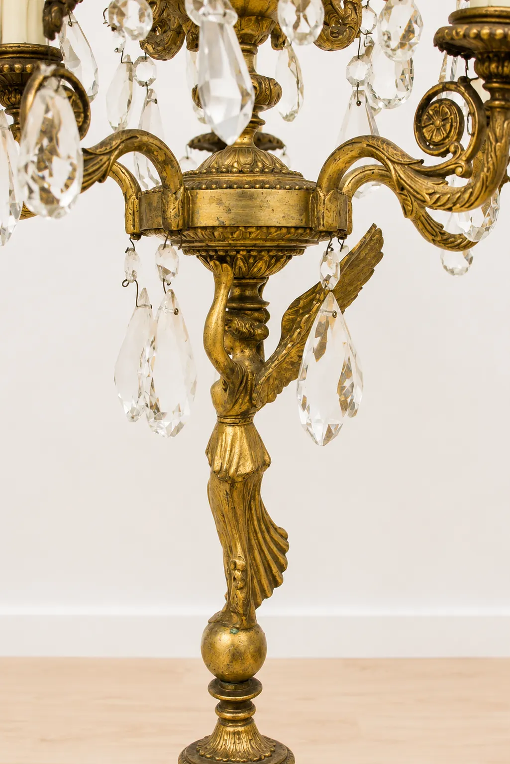 Gran pareja candelabros bronce y cristal Imperio - Imagen 4