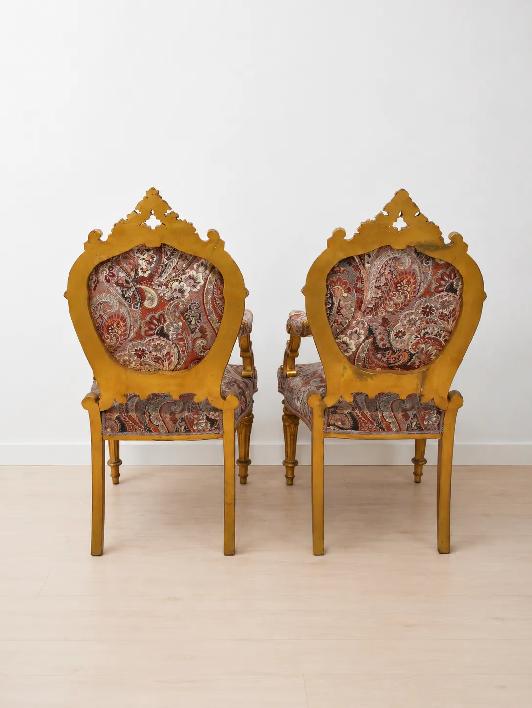 Sillones Luis XV oro tapicería cachemir - Imagen 4
