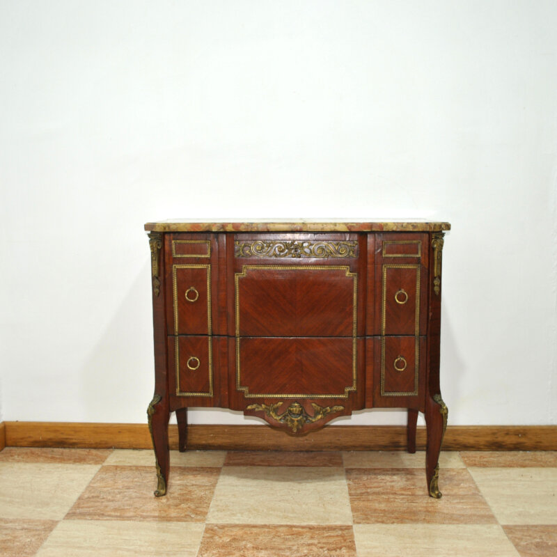 Cómoda Luis XVI marquetería y bronces