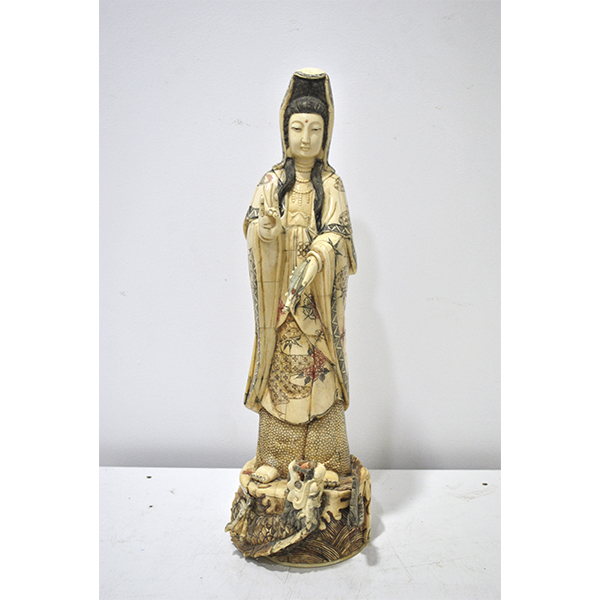 Figura Oriental de Guanyin hueso