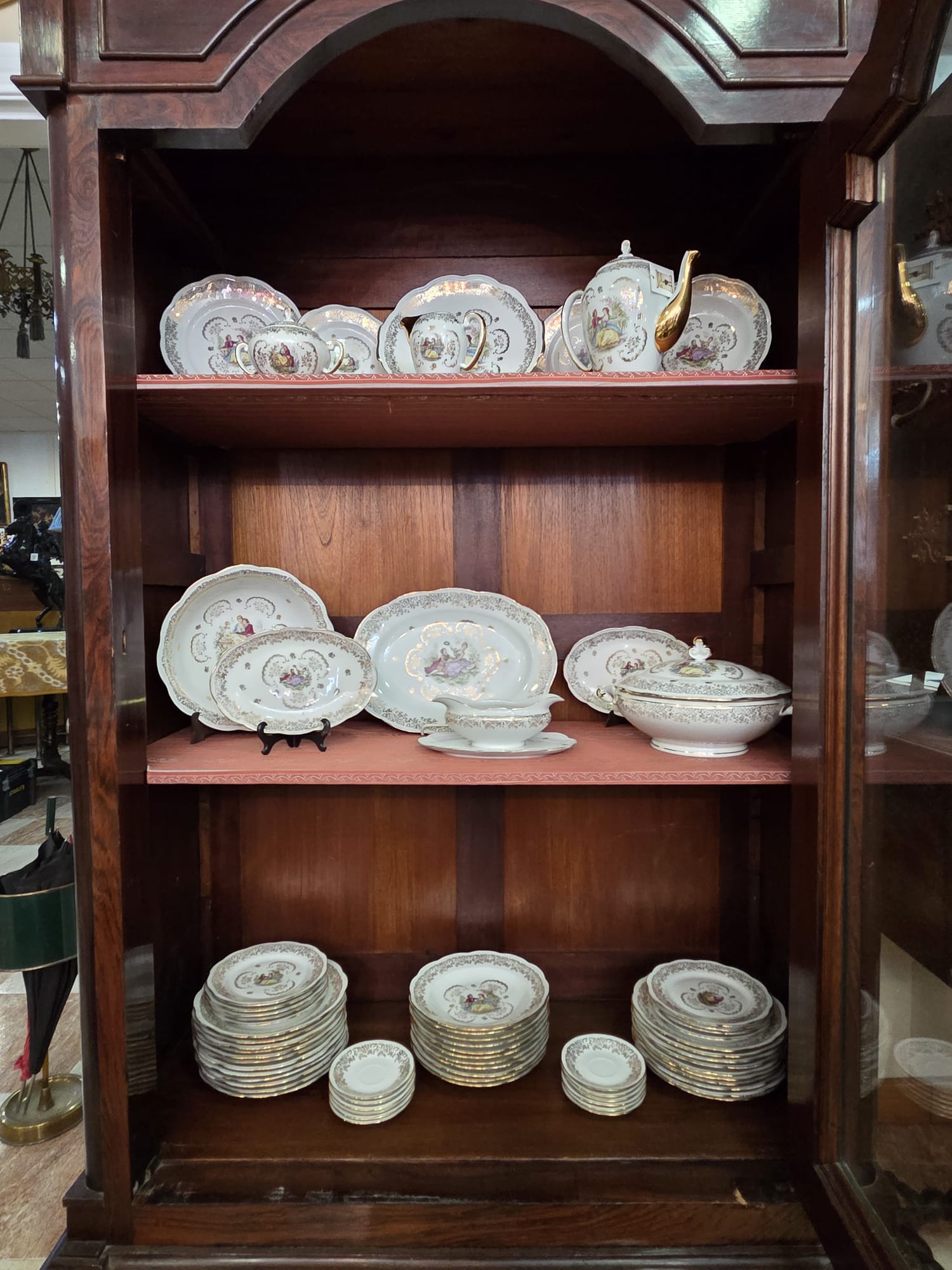 Vajilla romántica Limoges 69 piezas