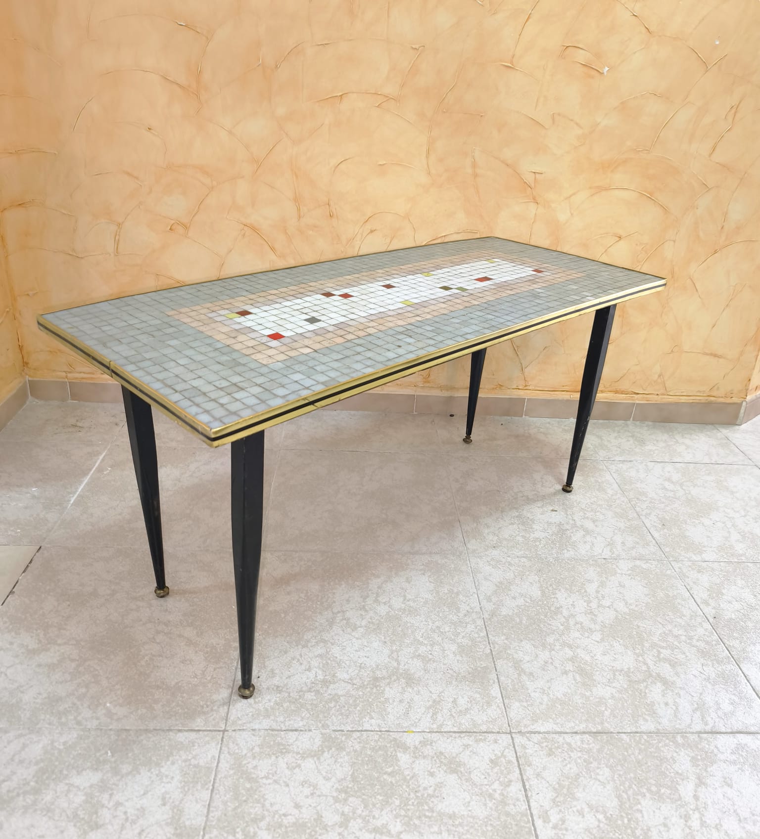 Mesa antigua de centro mosaico Mid Century - Imagen 6