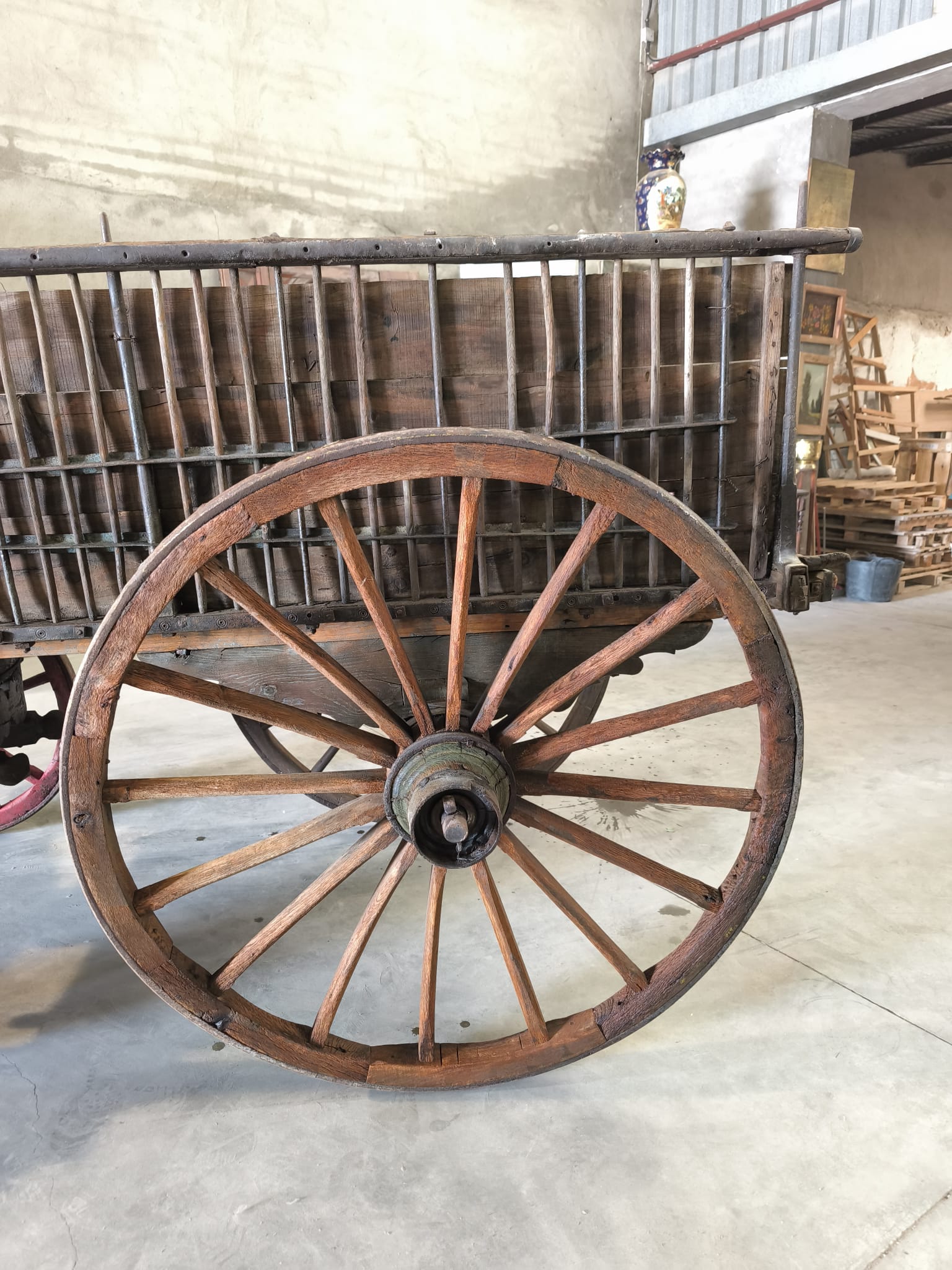 Carro antiguo galera de labranza - Imagen 3