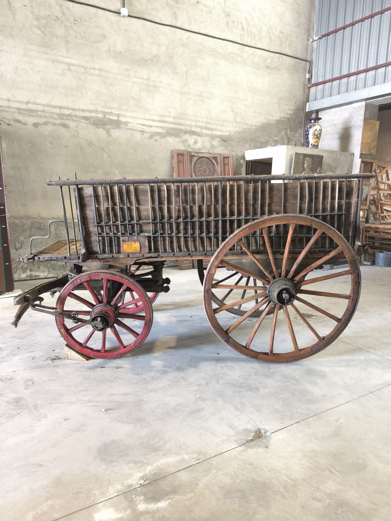 Carro antiguo galera de labranza