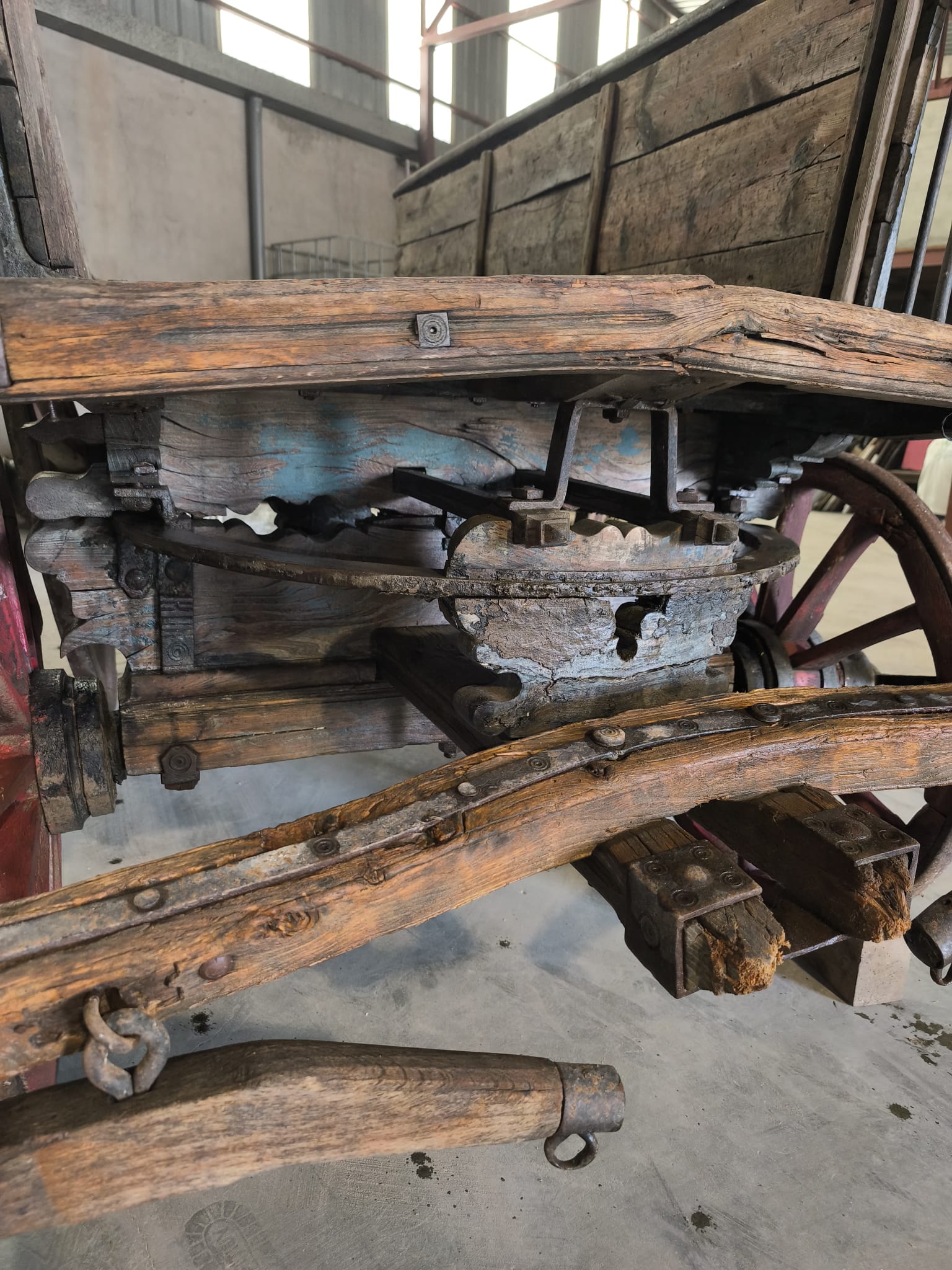 Carro antiguo galera de labranza - Imagen 5