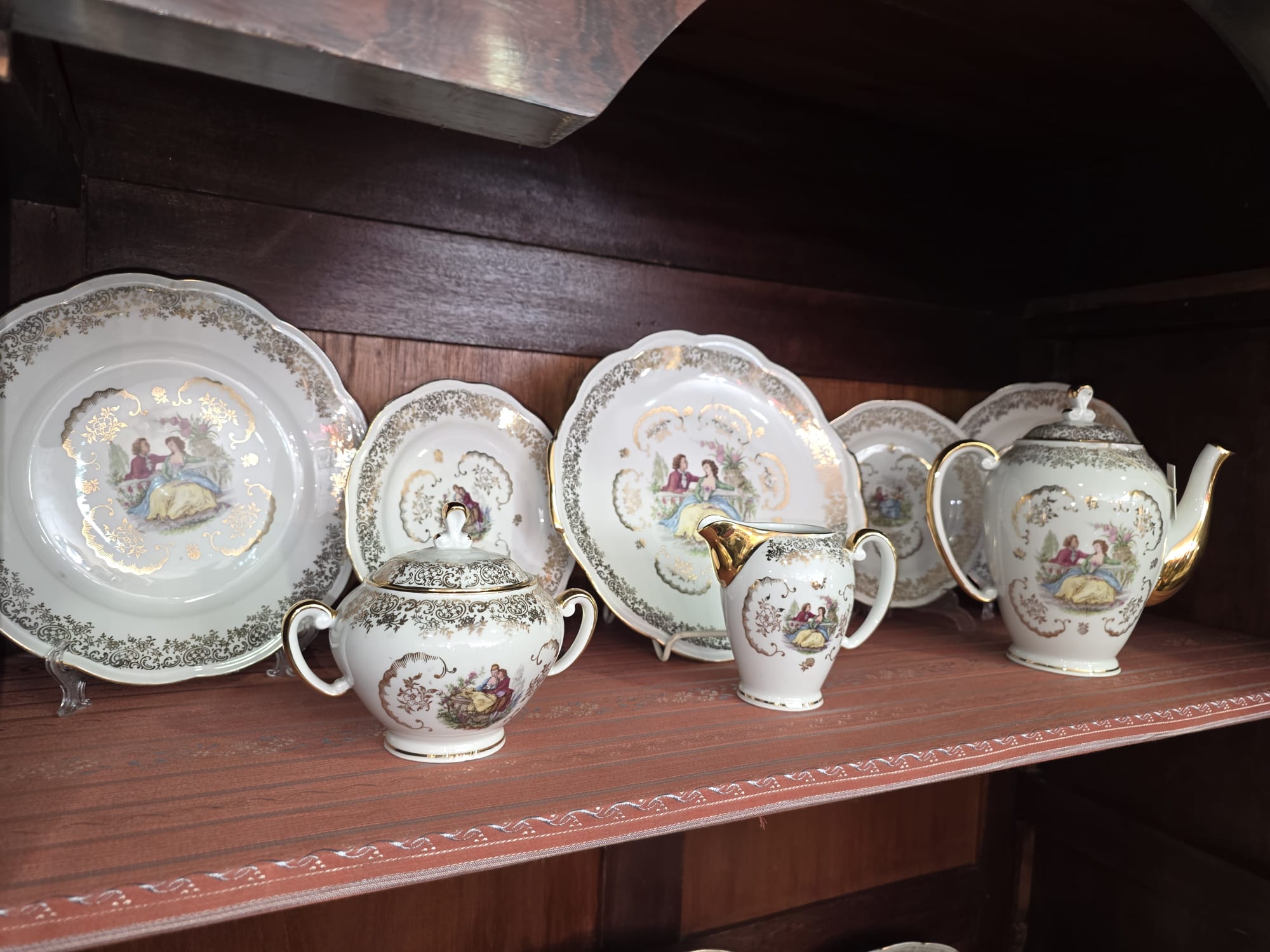 Vajilla romántica Limoges 69 piezas - Imagen 3