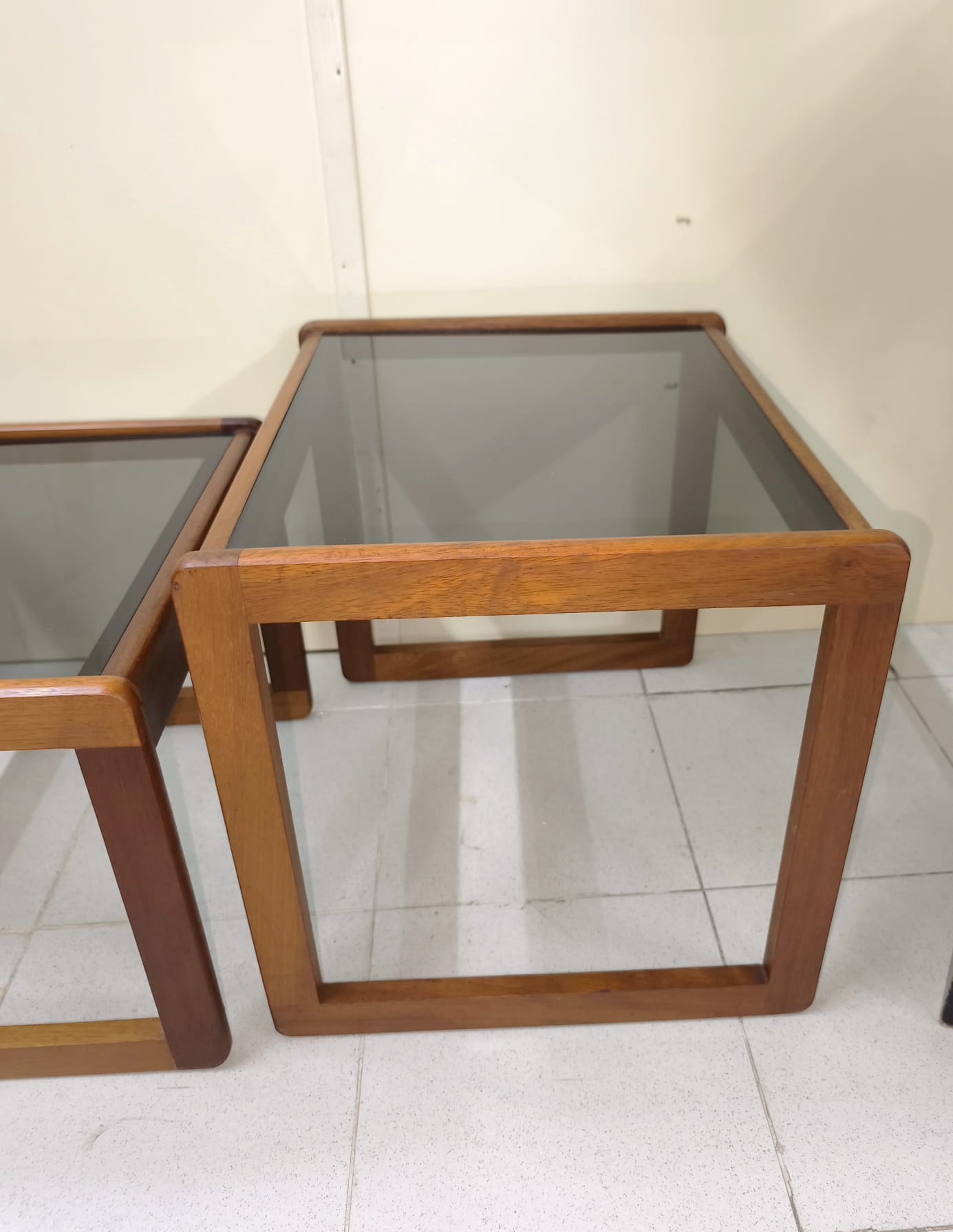 Mesas auxiliares de teca Mid Century - Imagen 11